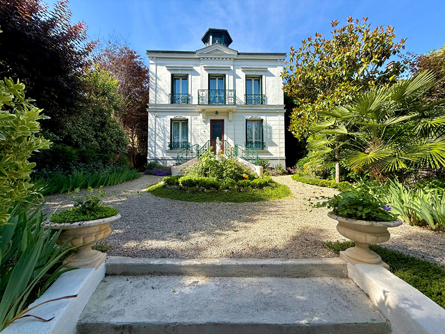 Agence immobilière de A.J.C. IMMOBILIER Le Raincy - A.J.C. IMMOBILIER