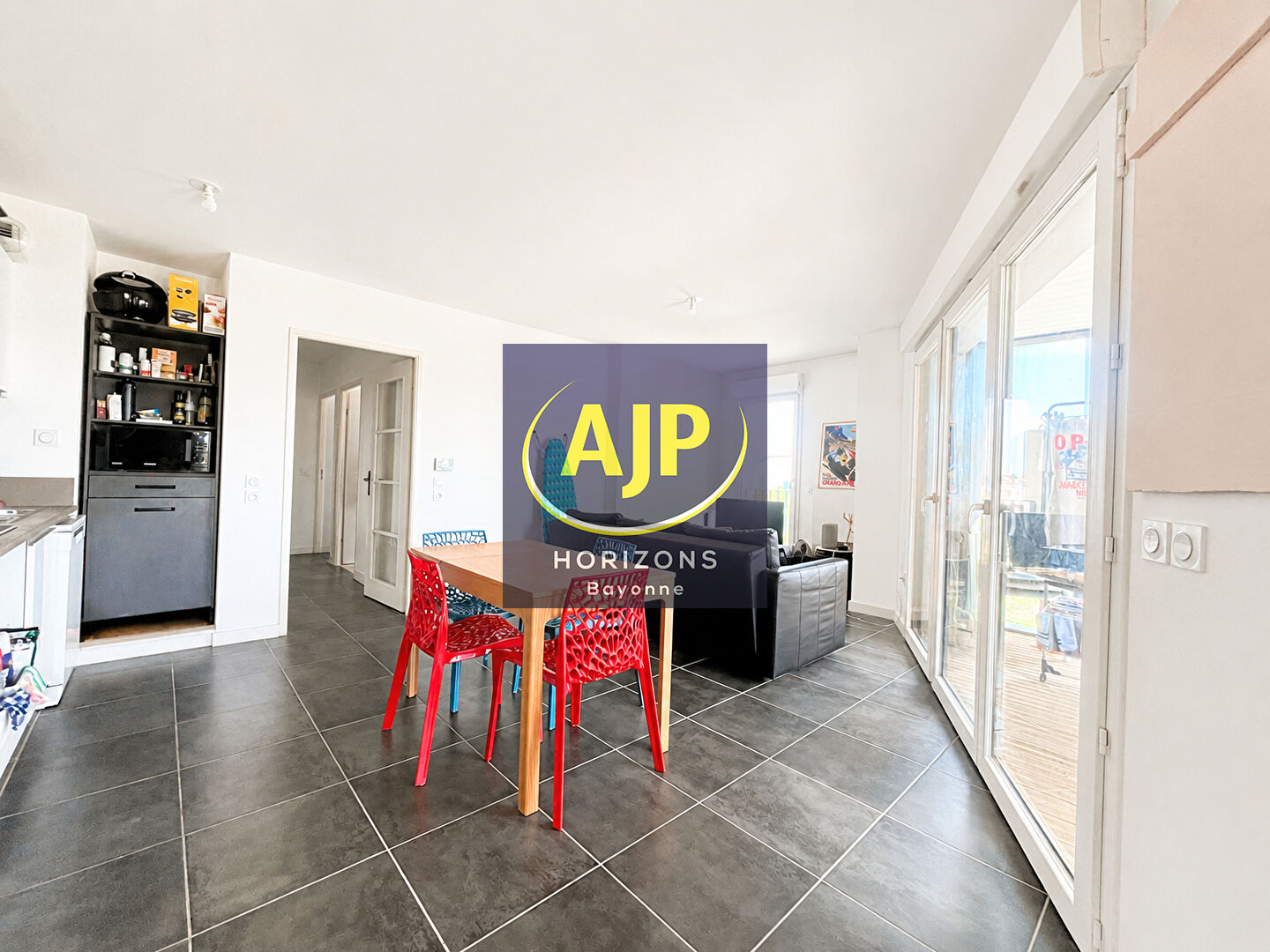 ANGLET - T3 + parking + cave - photo 5
