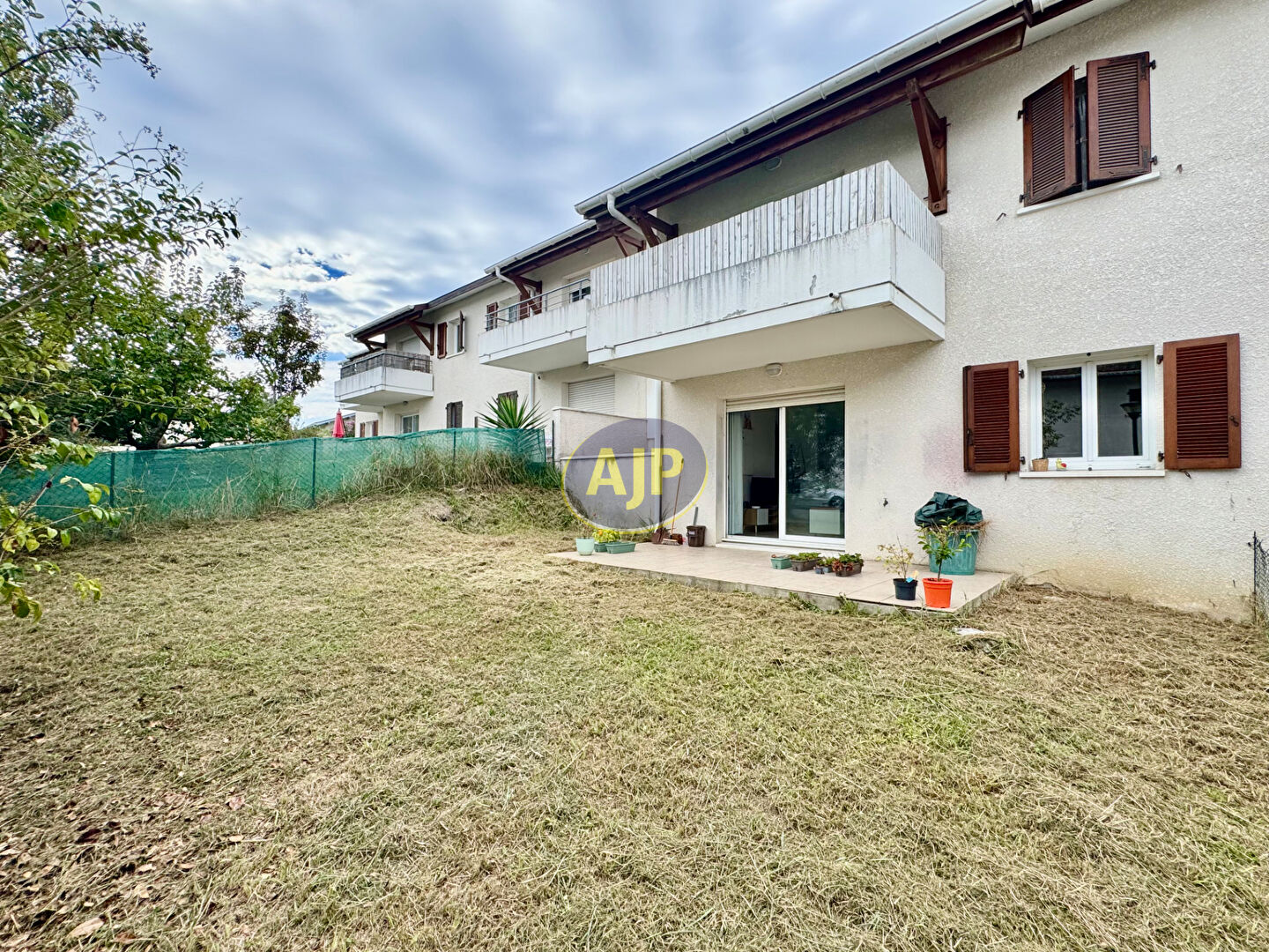T2 AVEC TERRASSE JARDIN ET PARKING POUR INVESTISSEUR - photo 1