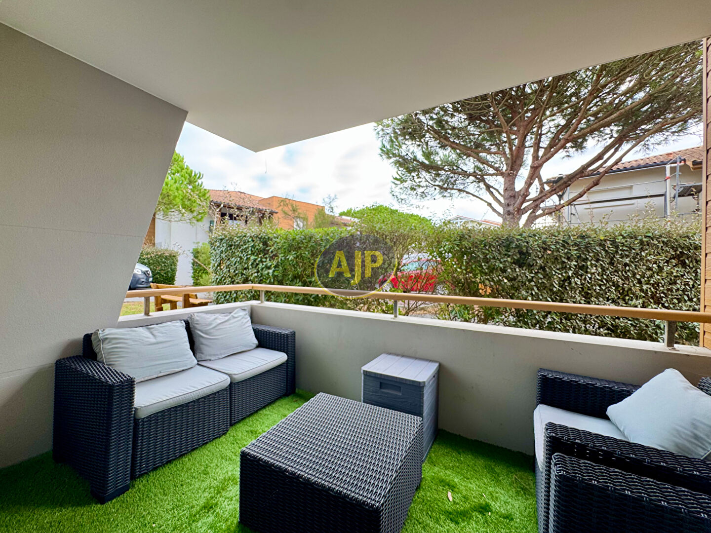 T2 PLAGE + PARKING ET CAVE - photo 6