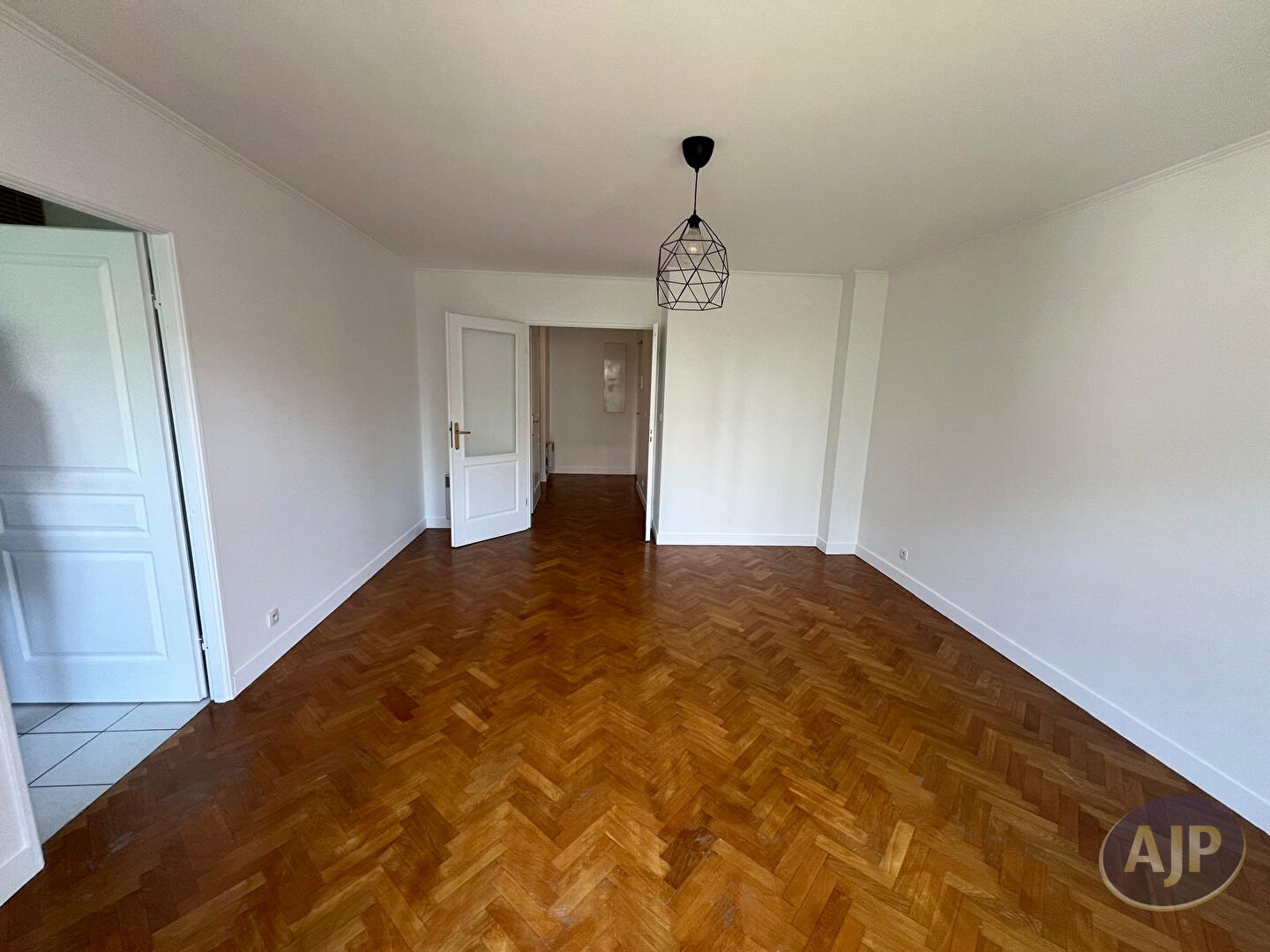 Appartement Vincennes 2 pièce(s) 48.91 m2 - photo 2