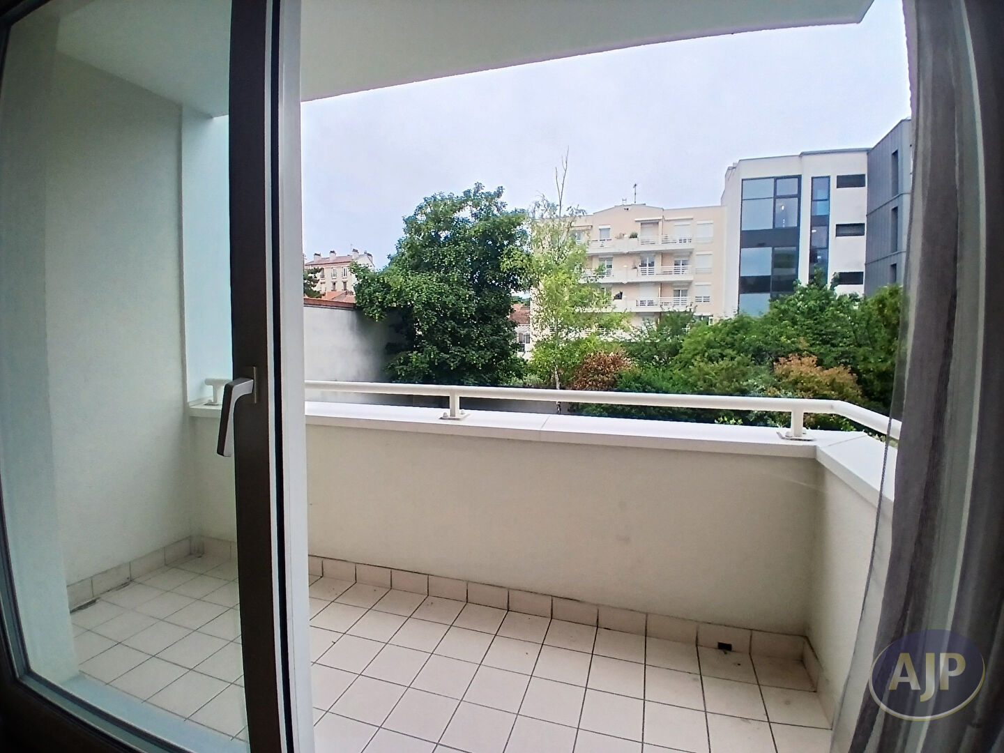 Appartement Vincennes 2 pièce(s) 48.91 m2 - photo 3