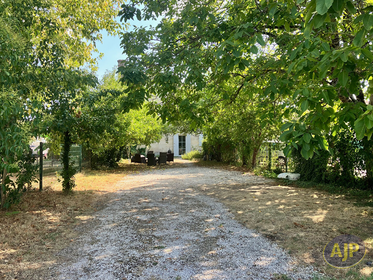 Maison mitoyenne T4 - Arveyres - photo 1