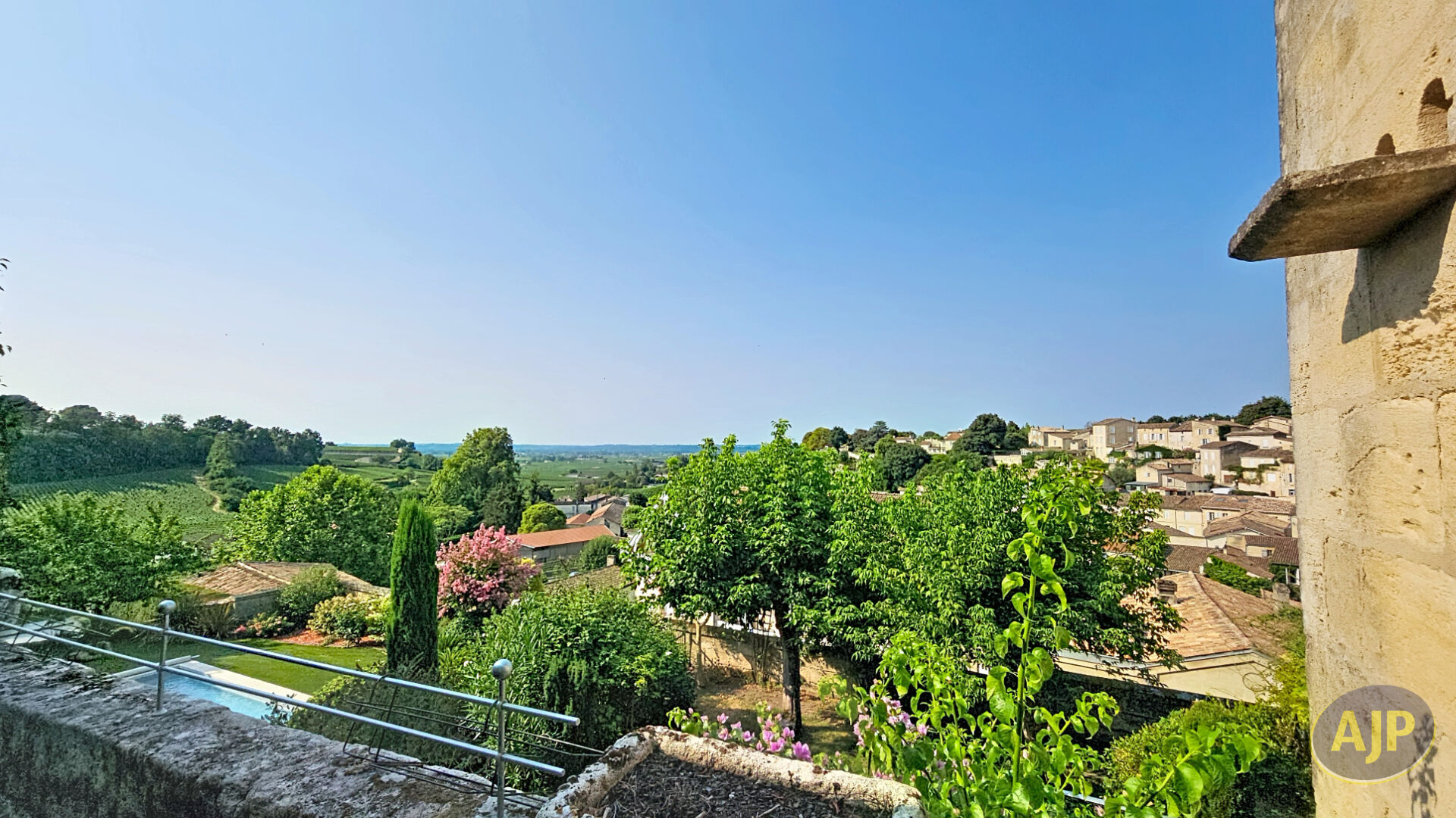 EXCEPTIONNEL ? Au coeur de Saint-Émilion, village classé au patrimoine mondial de l'UNESCO - photo 2