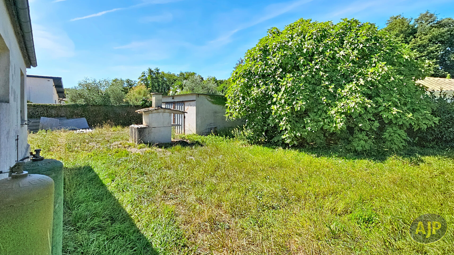 Terrain 1268 m² avec maison et garage à IZON - photo 2