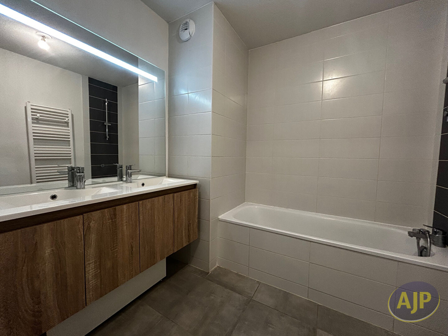 Appartement Bassens 3 pièce(s) 63 m2 - photo 5