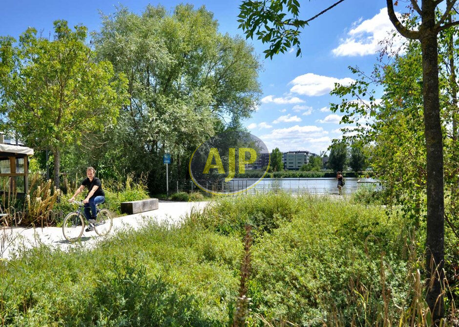 BRUGES - APT T2 avec parking - photo 2