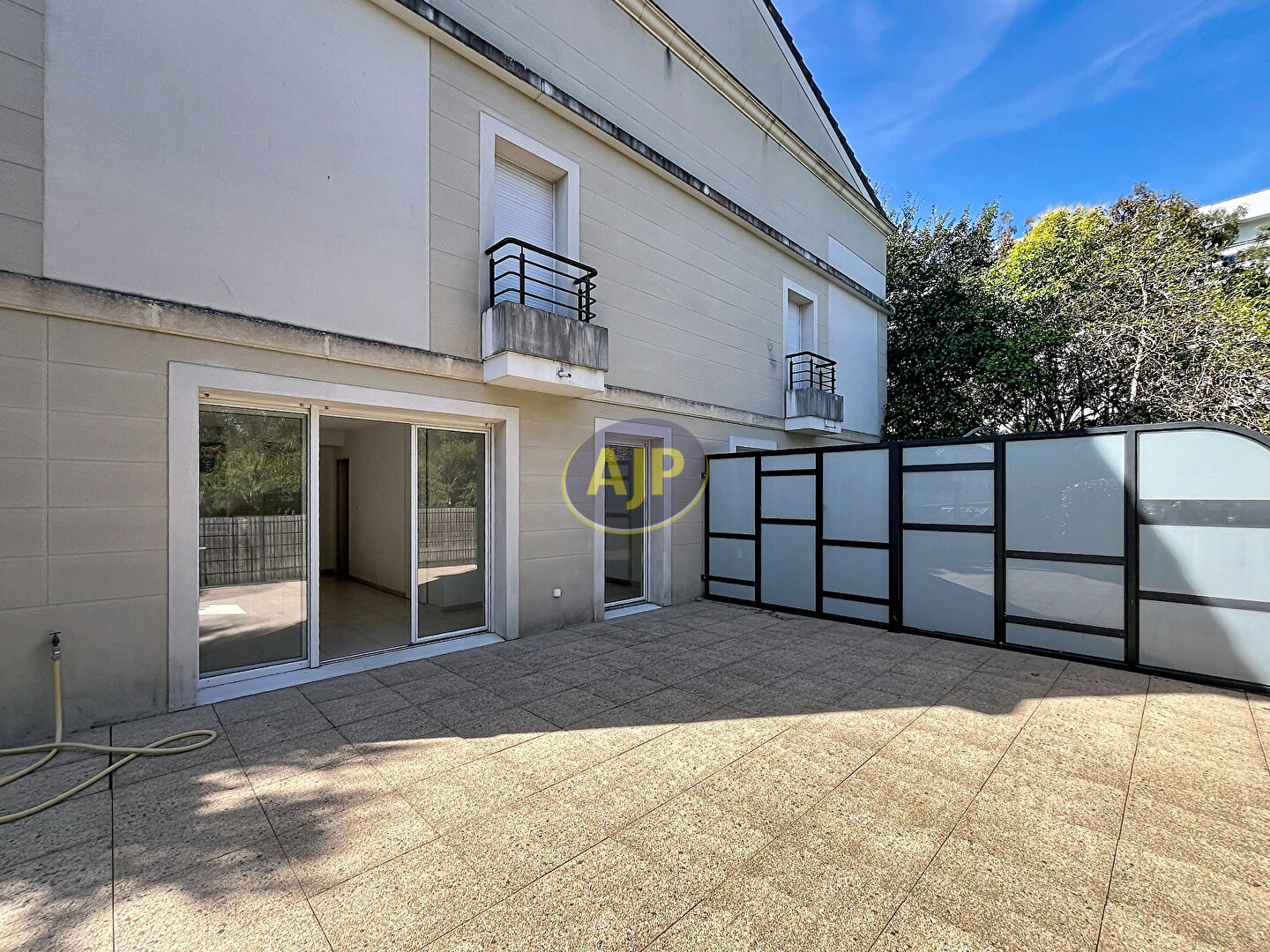 TALENCE T1 bis 34m² avec jardin et parking - photo 3