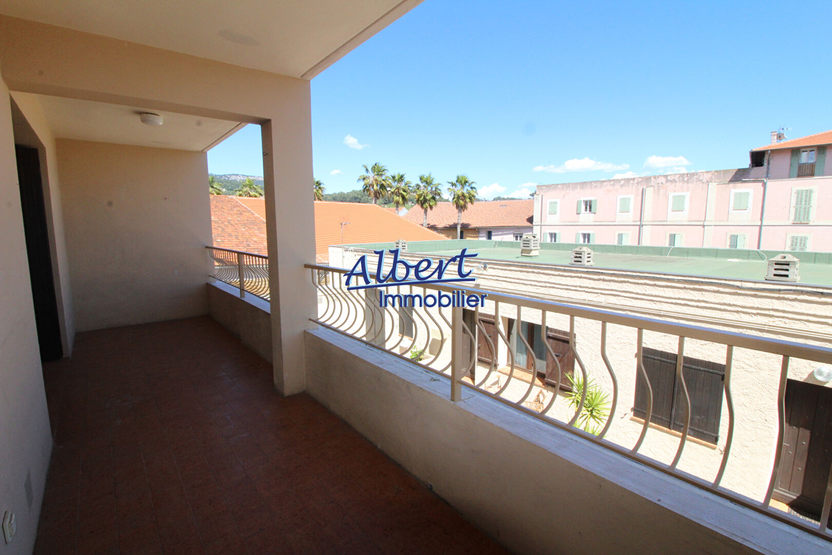 APPARTEMENT OLLIOULES - 3 pièce(s) - 65.62 m2