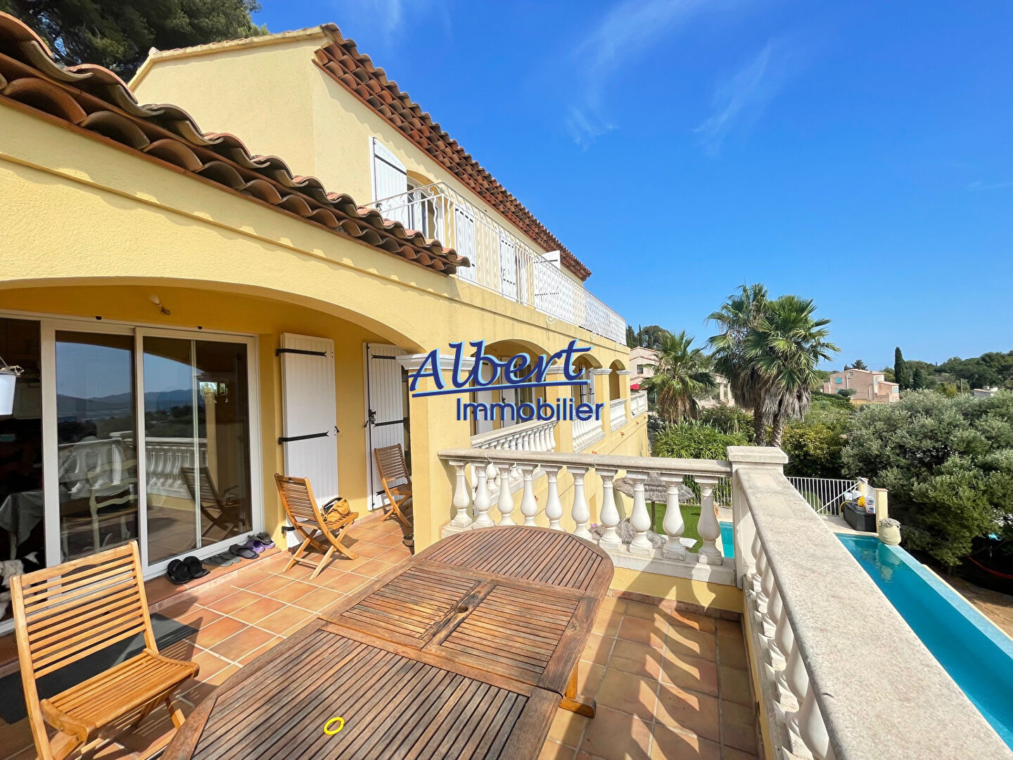 Photo VILLA OLLIOULES - 8 pièce(s) - 225,32 m2 image 2/6