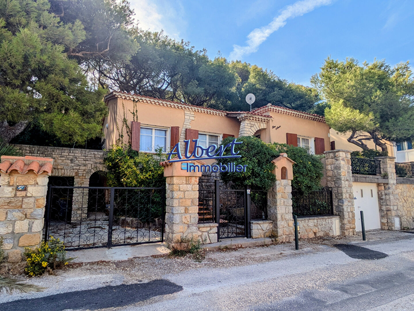 Agence immobilière de ALBERT IMMOBILIER OLLIOULES