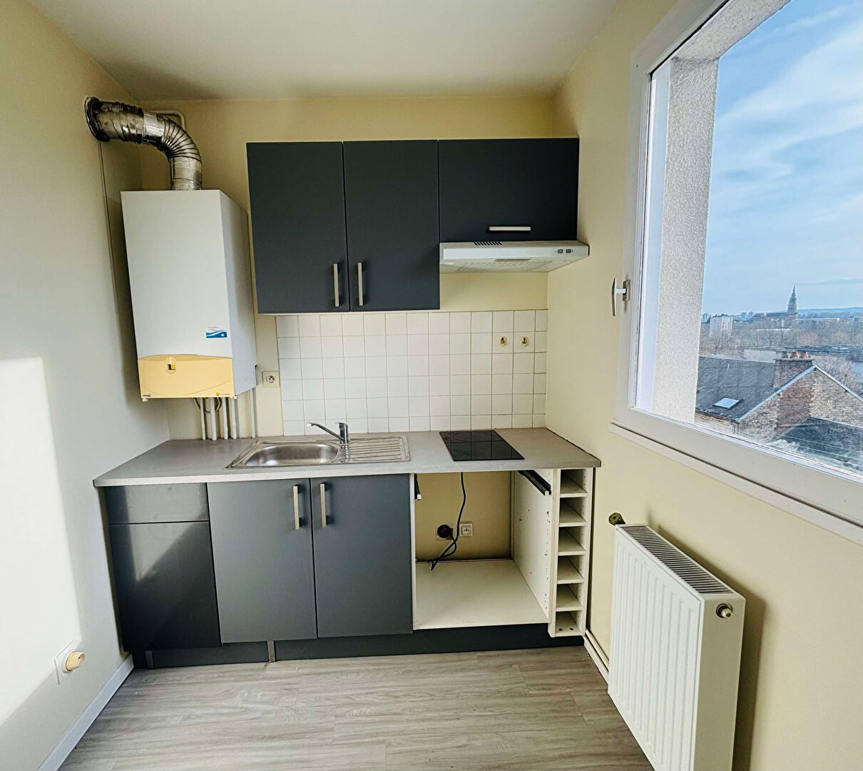 Photo APPARTEMENT - CHARLEVILLE-MÉZIÈRES image 2/6