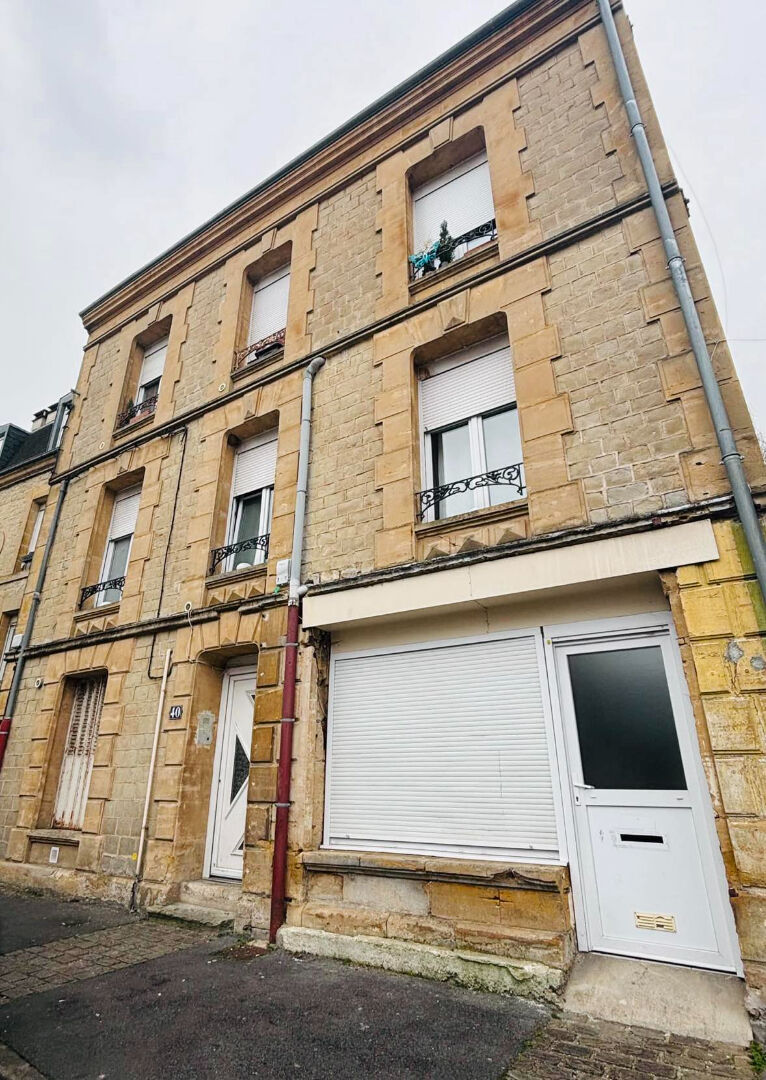 Photo IMMEUBLE - CHARLEVILLE-MÉZIÈRES image 1/5