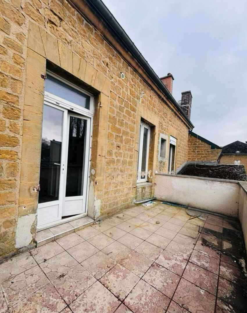 Photo IMMEUBLE - CHARLEVILLE-MÉZIÈRES image 4/5