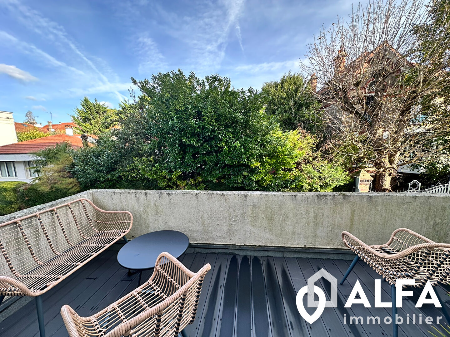 Photo Appartement Enghien Les Bains 2 pièces 40 m2 avec terrasse. image 1/6