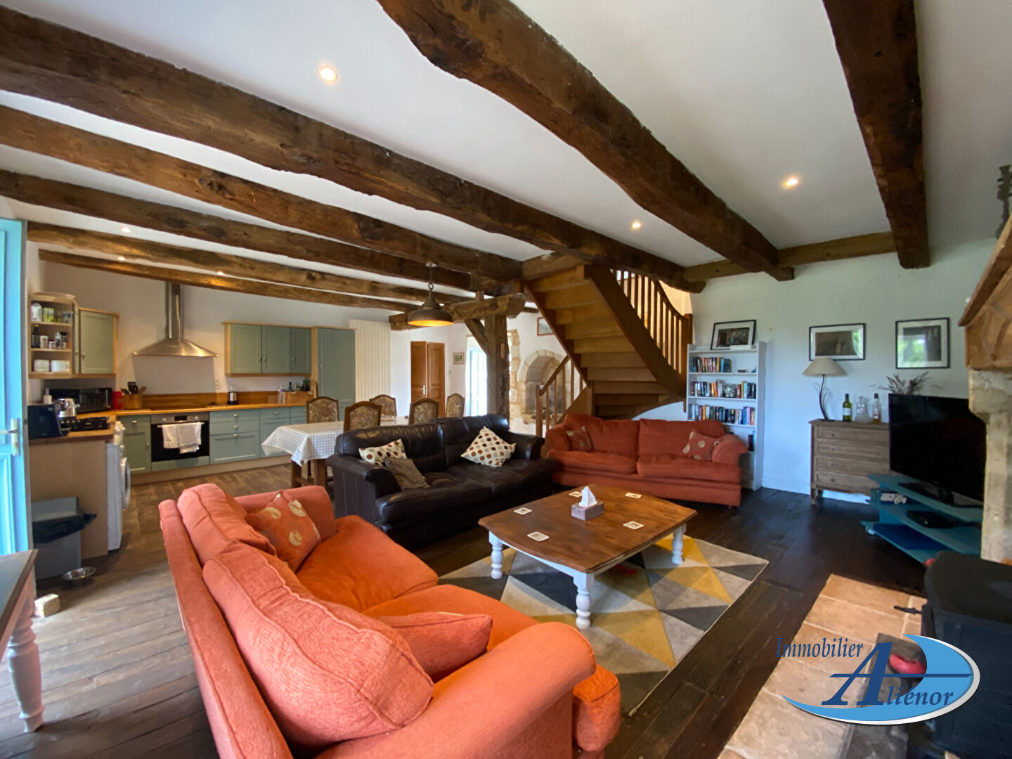 Photo Propriété en pierre avec dépendances proche Thiviers image 5/6