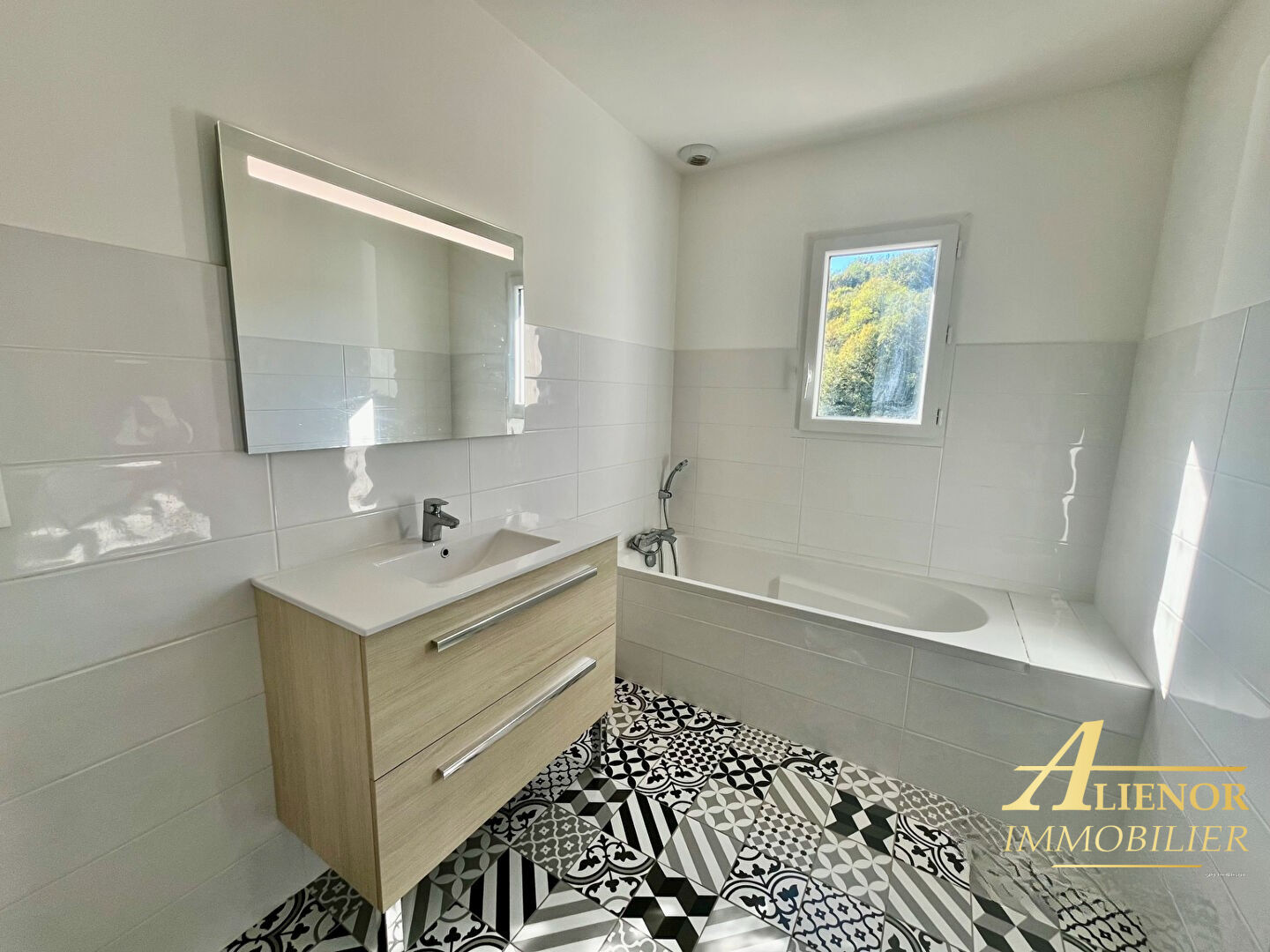 Photo Maison récente 4 chambres à Boulazac image 3/6