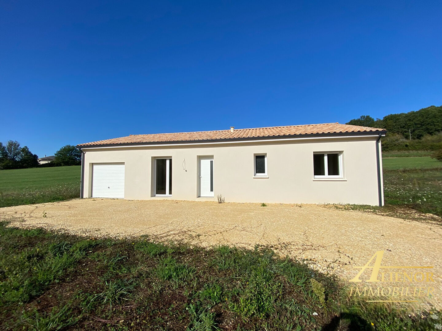 Photo Maison Saint Astier 4 pièce(s) 90 m2 image 2/6