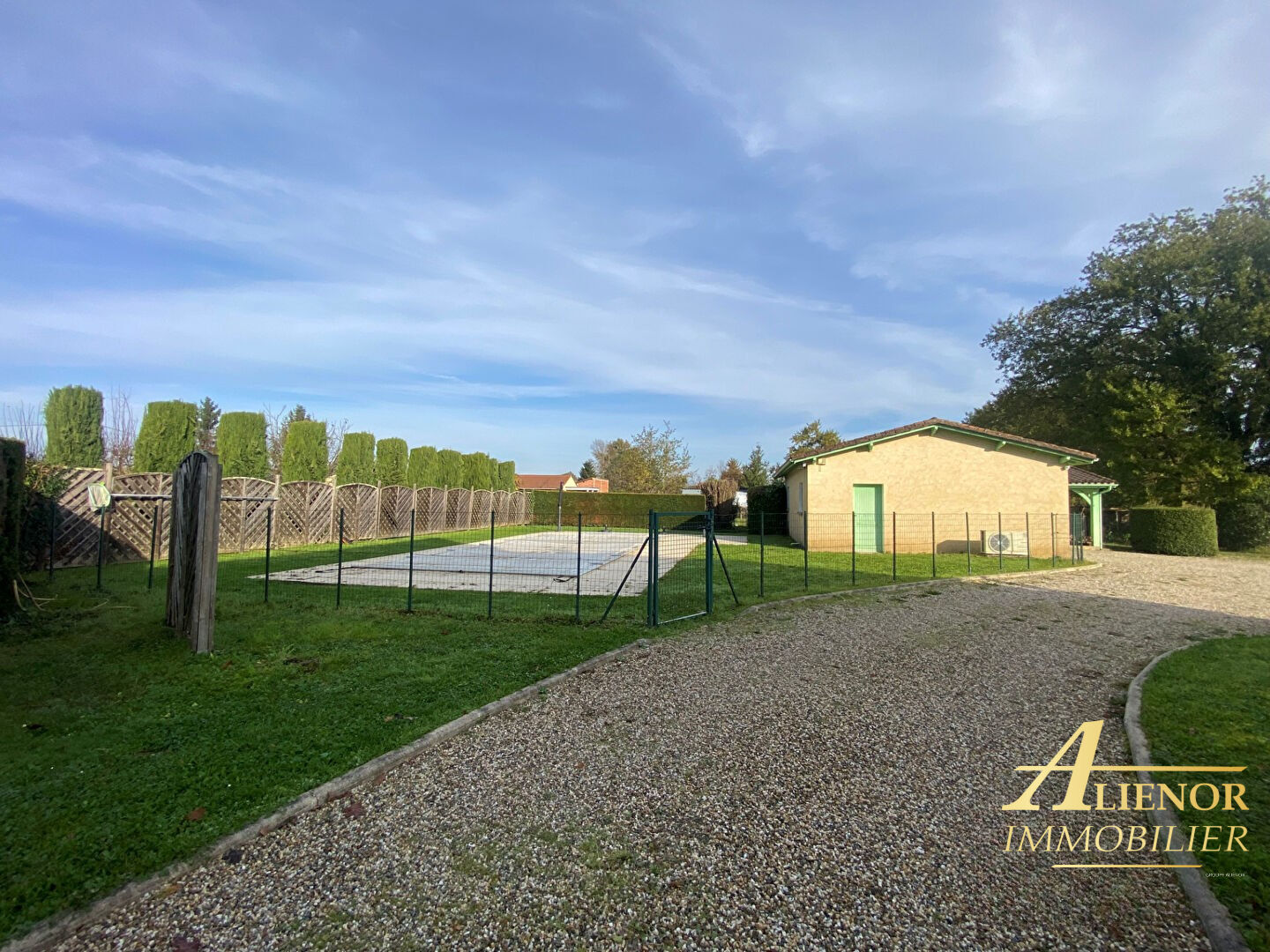 Photo Maison avec piscine à Bergerac image 2/6