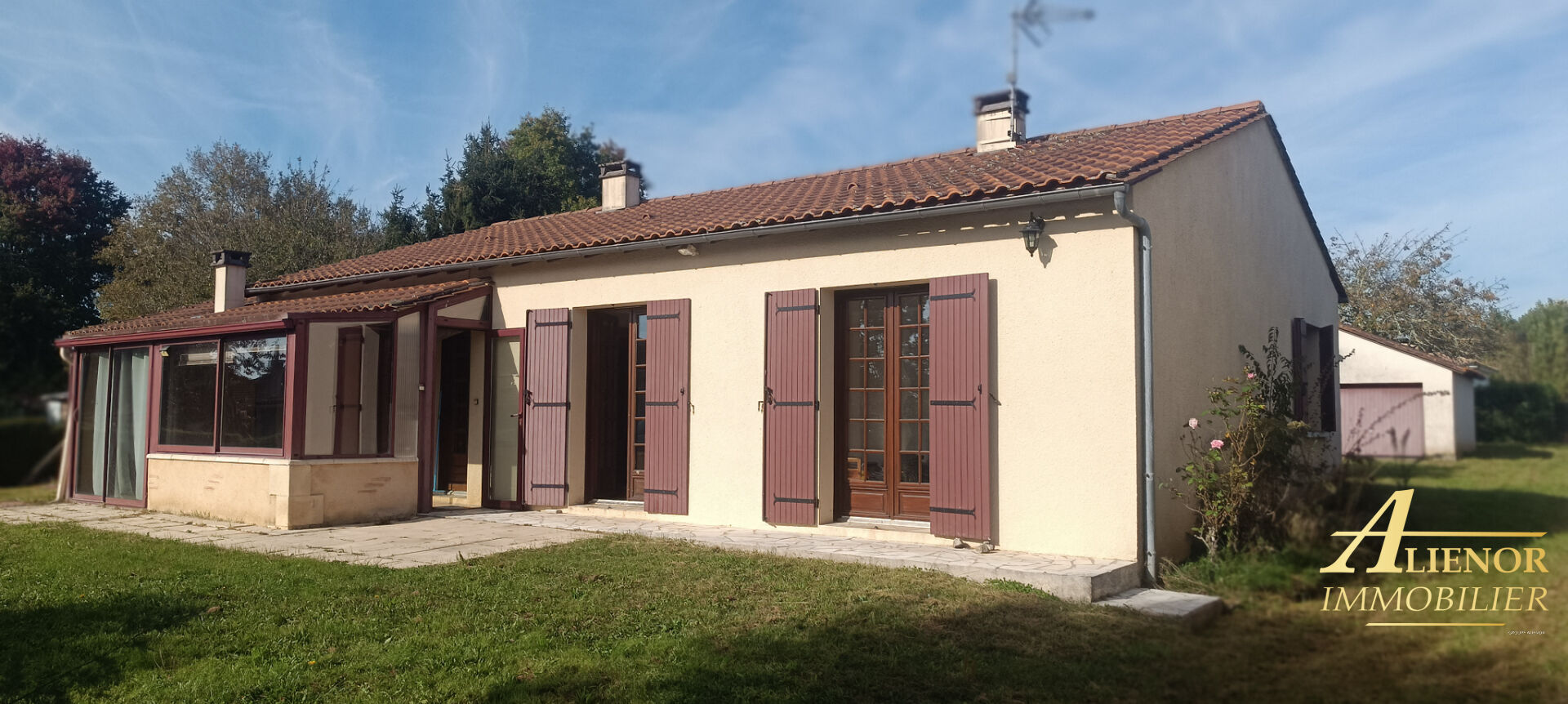 Maison Mouleydier  5 pièce(s) 104 m2