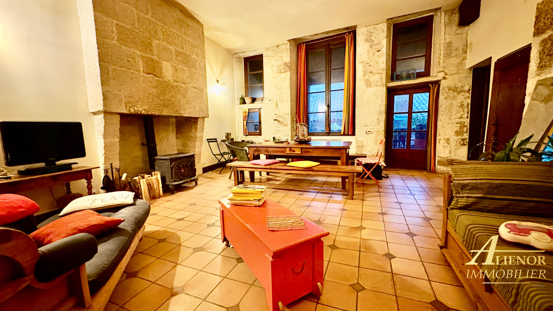 Photo PERIGUEUX : Appartement de Type 2 image 1/6