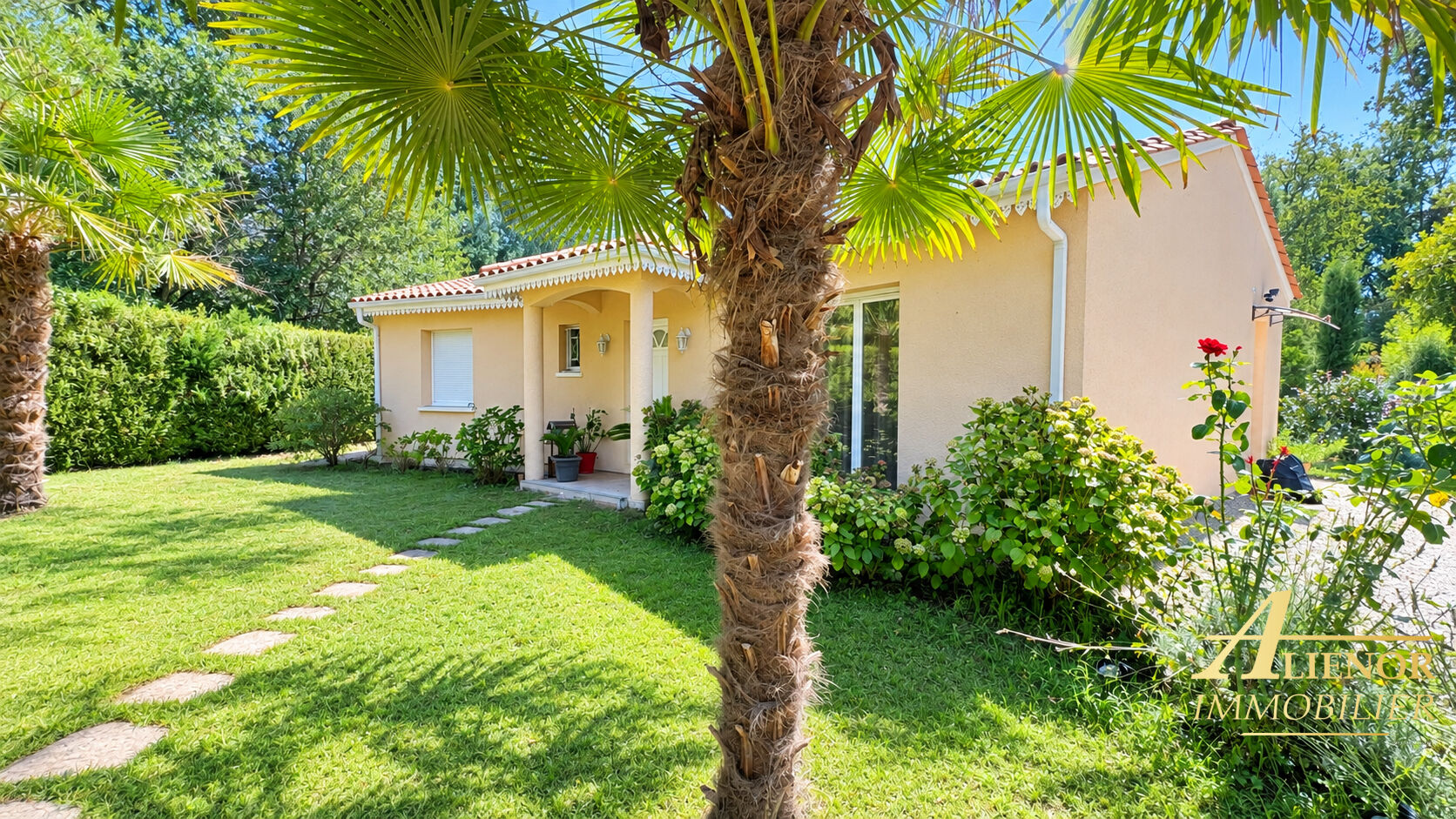 Maison 86 m² · à Neuvic · 86 m² · 192 600 €