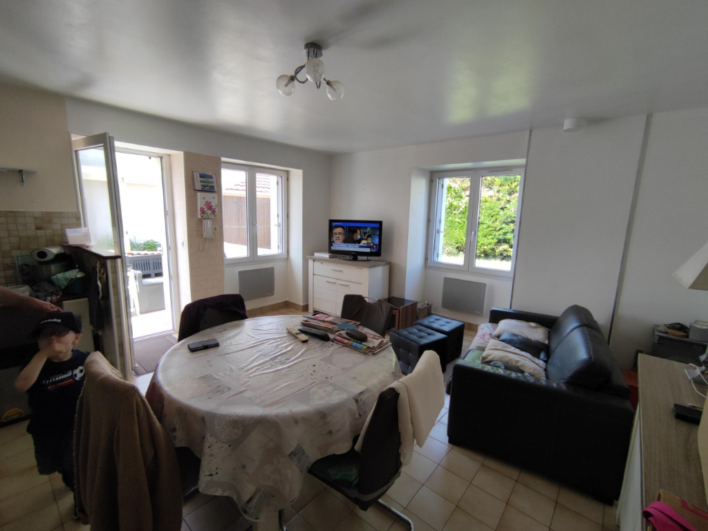 Photo Maison Thure 3 pièce(s) 65 m2 image 4/6