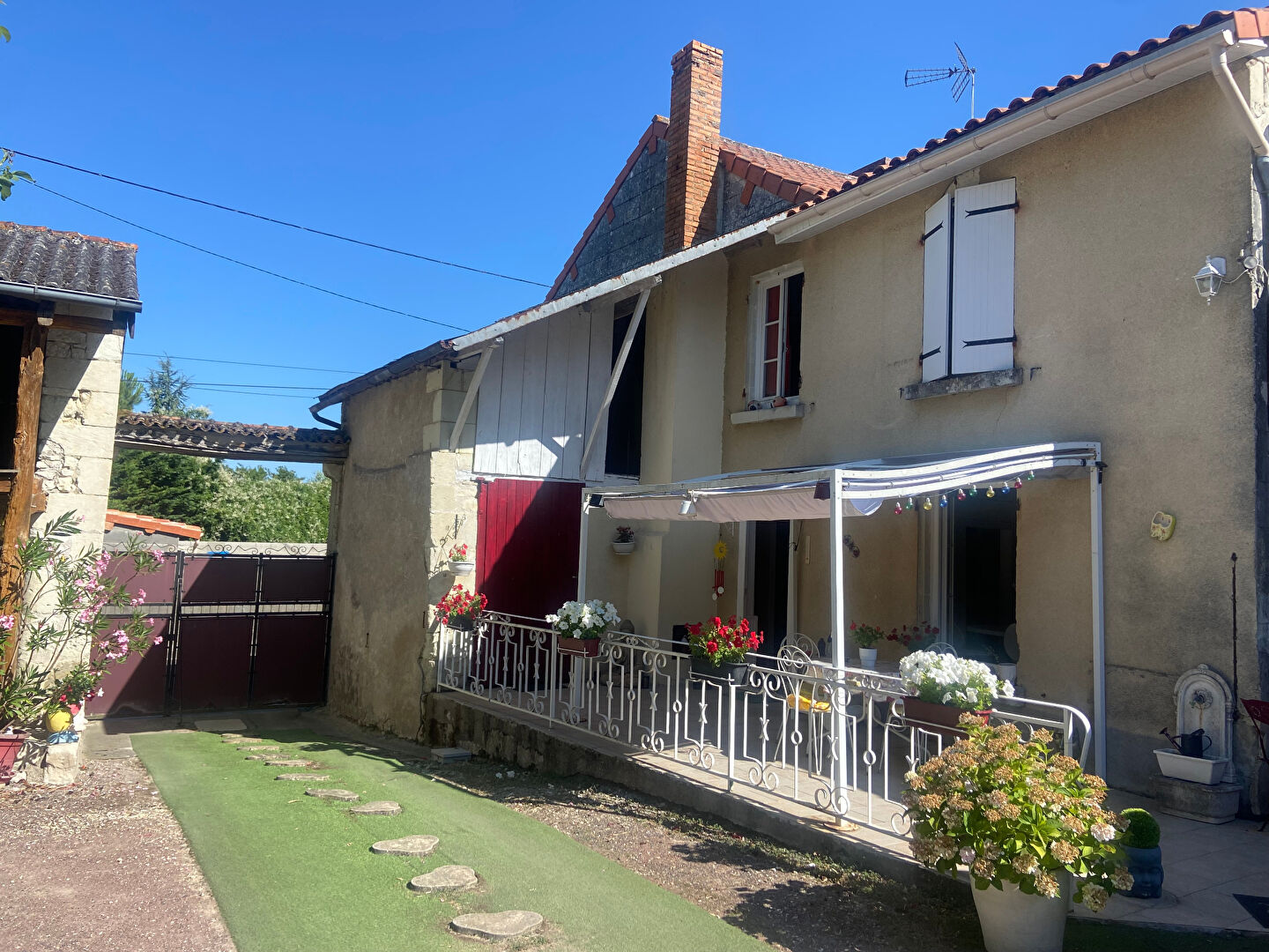 Photo Maison - 150m² - MONTS-SUR-GUESNES image 3/6