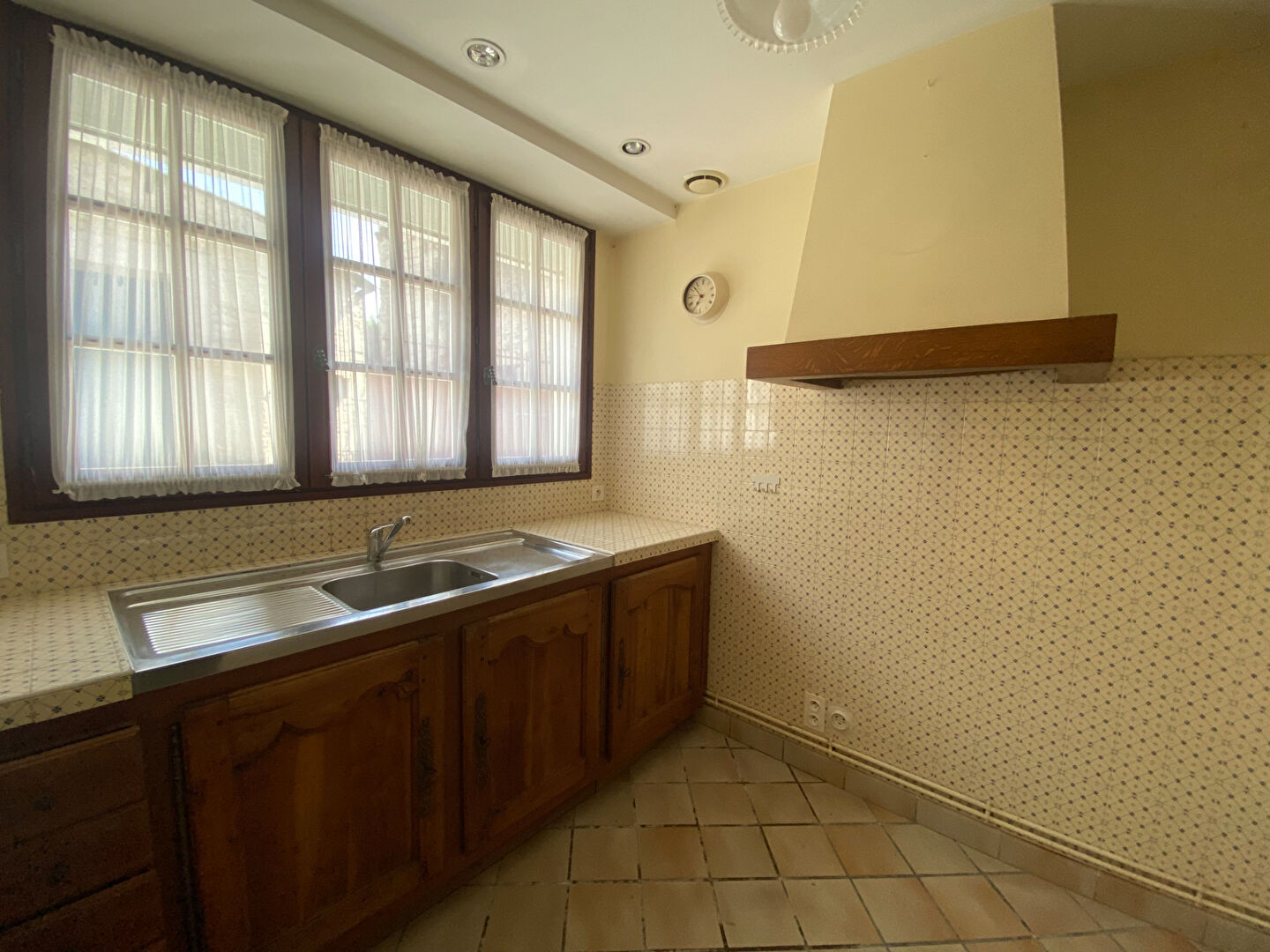 Photo MAISON - MIREBEAU CENTRE - 150m² image 3/6