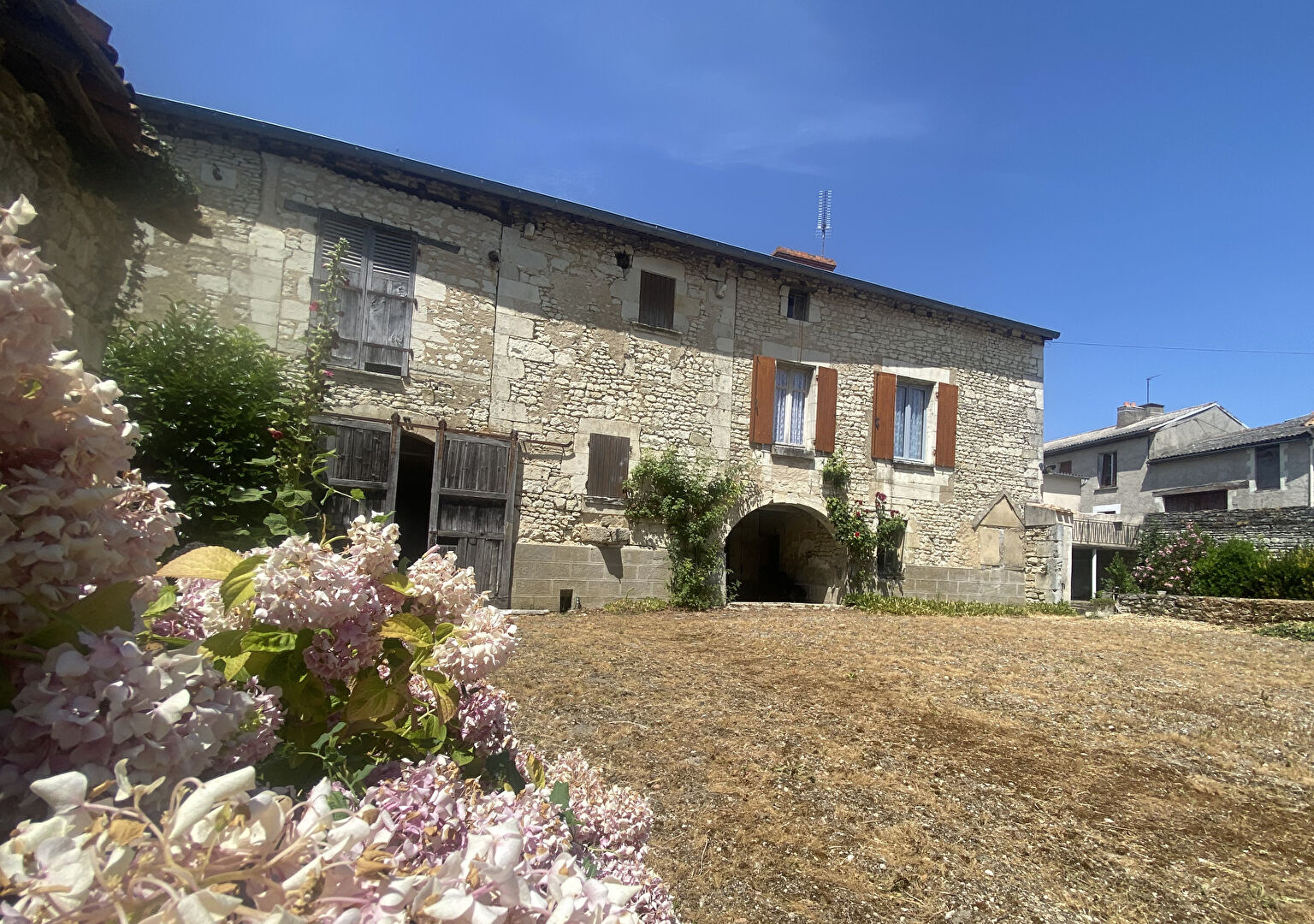 Photo Maison Mirebeau Centre 6 pièce(s) 120 m2 image 2/6