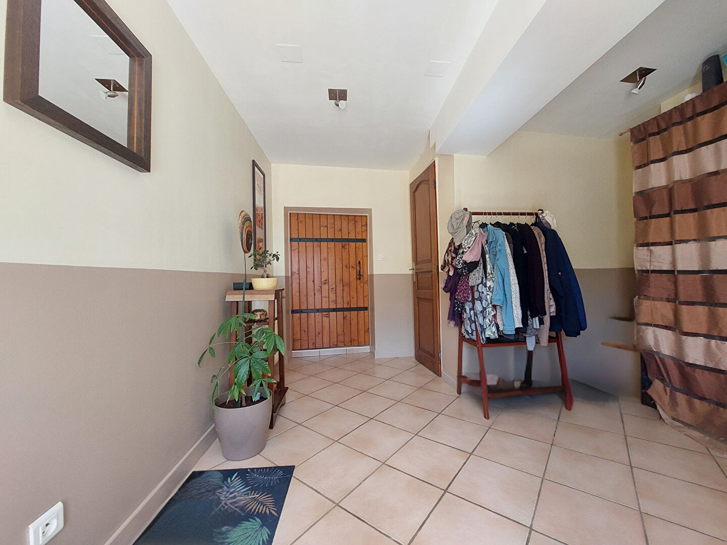 Photo LONGERE - LA ROCHE RIGAULT - 5 PIECES image 3/6