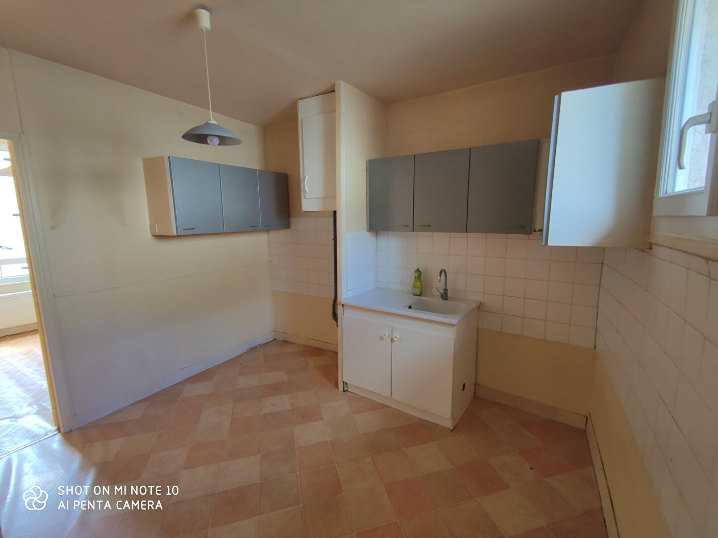 Photo T3 - 77m² - plein centre image 2/5