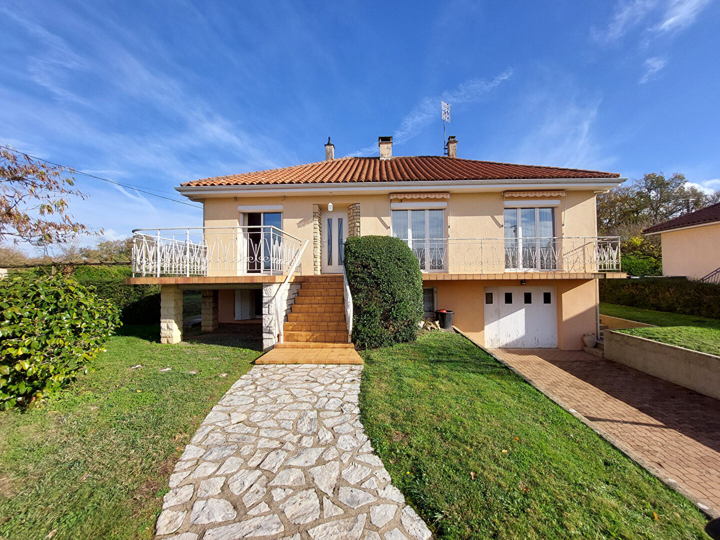 Maison  4 pièce(s) 90 m2