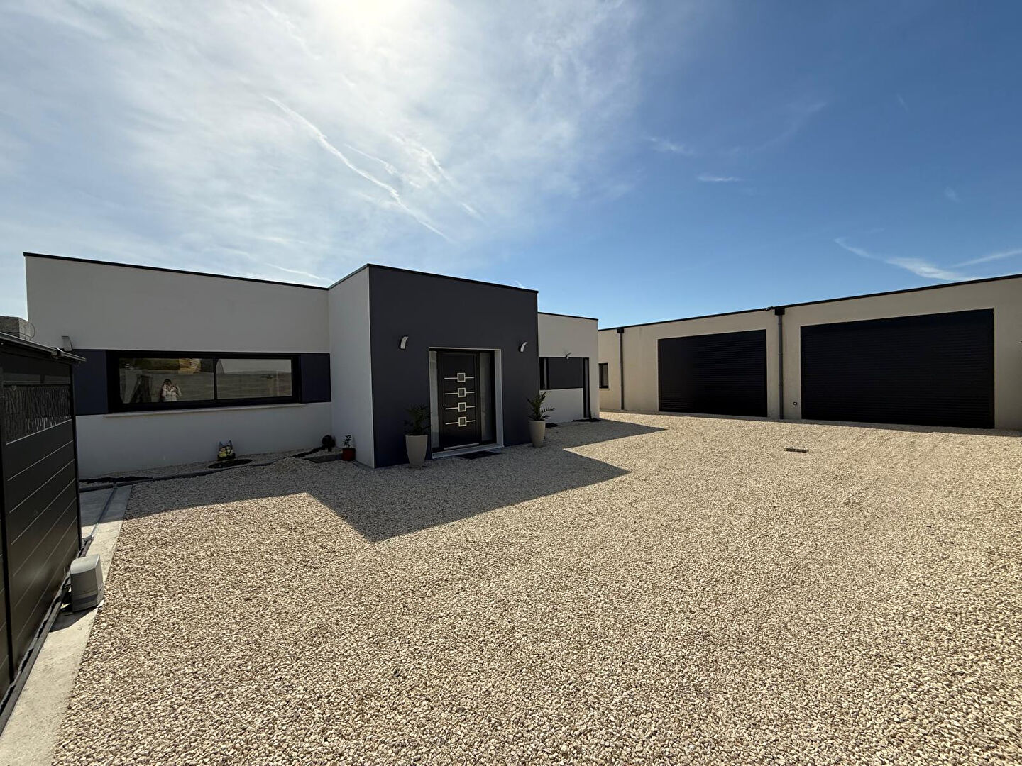 Agence immobilière de ALIENOR iMMOBILIER Lencloitre