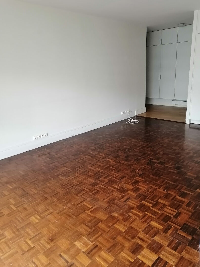 Photo rue picpus 75012, Appartement  2 pièce(s) 50 m2 balcon image 2/6