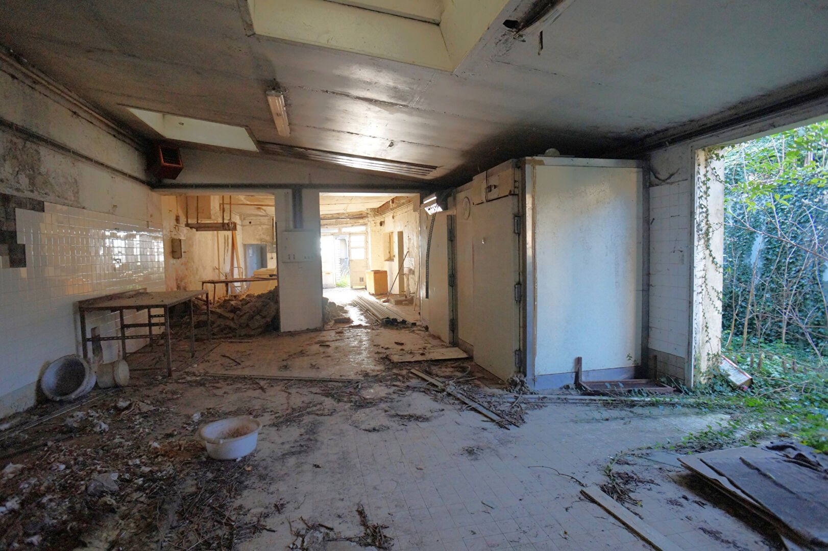 Photo En exclusivité ALTIVE89, Maison de 500m² à réhabiliter, fort potentiel. image 4/6