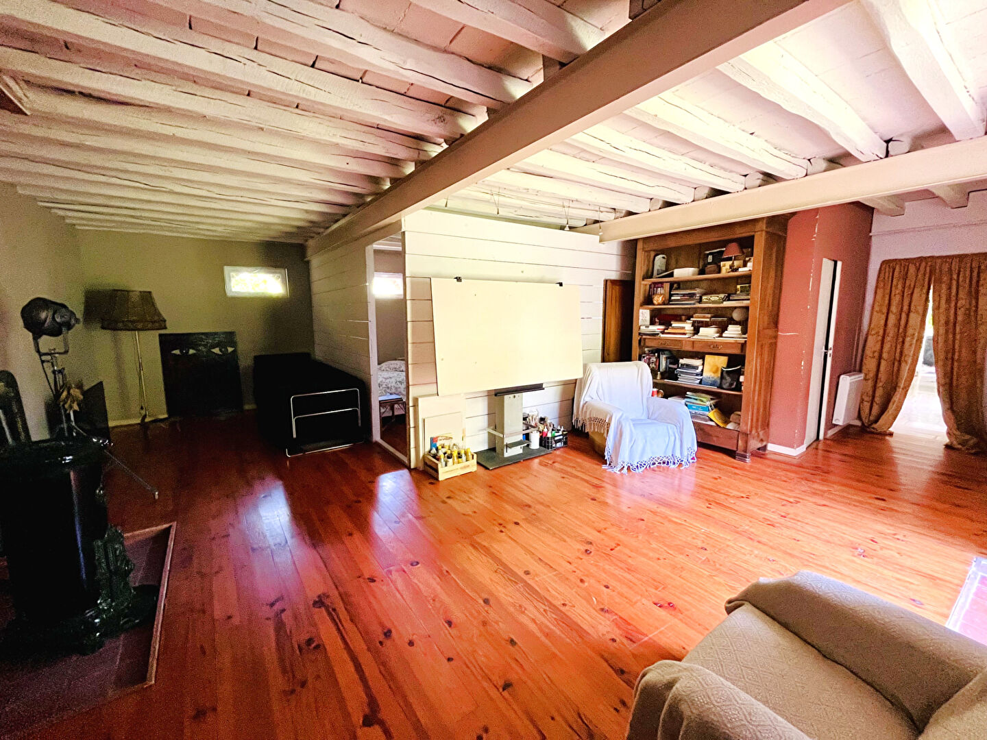 Photo Maison ancienne en pierre à 5 minutes A6 et 15 minutes de la gare sur terrain de 8300m² avec dépendance image 4/6