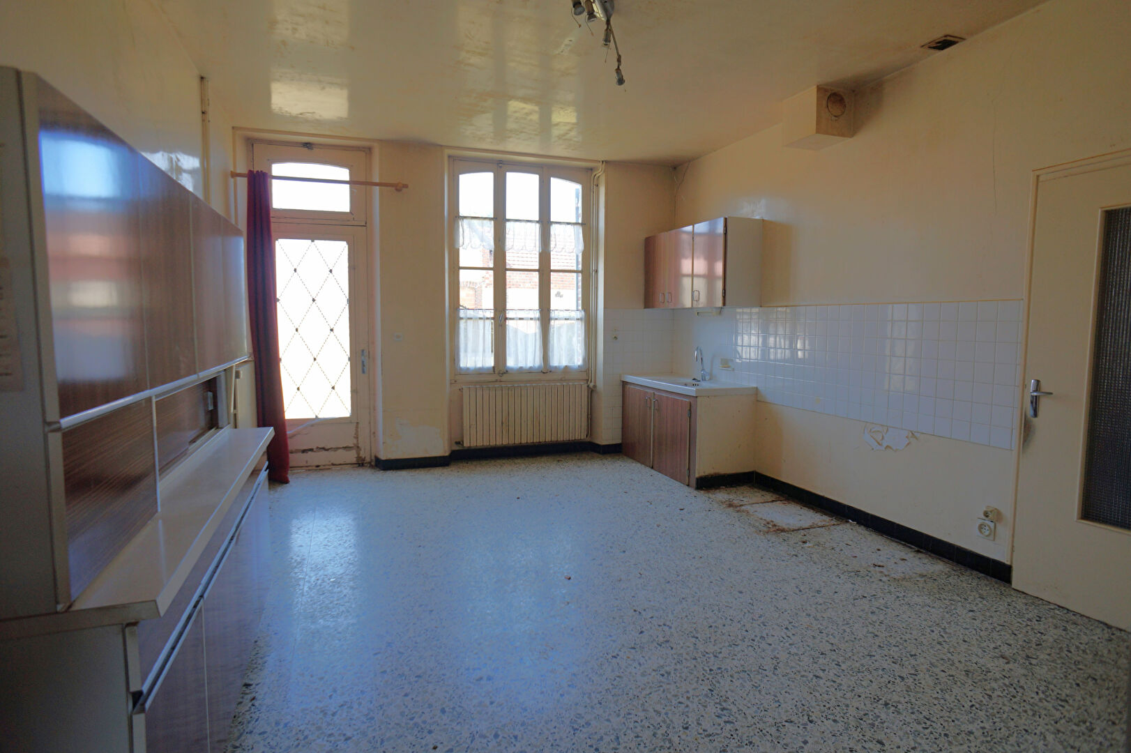 Photo Maison secteur Poilly Sur Tholon de 82m² habitable sur jardin de 1400m² et dépendances image 4/6