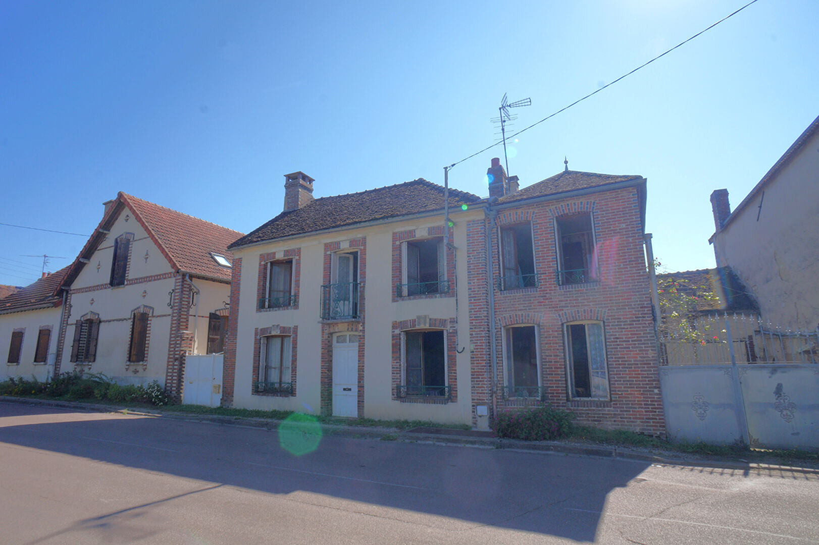 Photo Maison sur la commune de Valravillon de 113m² habitable et jardin de 700m² image 5/6