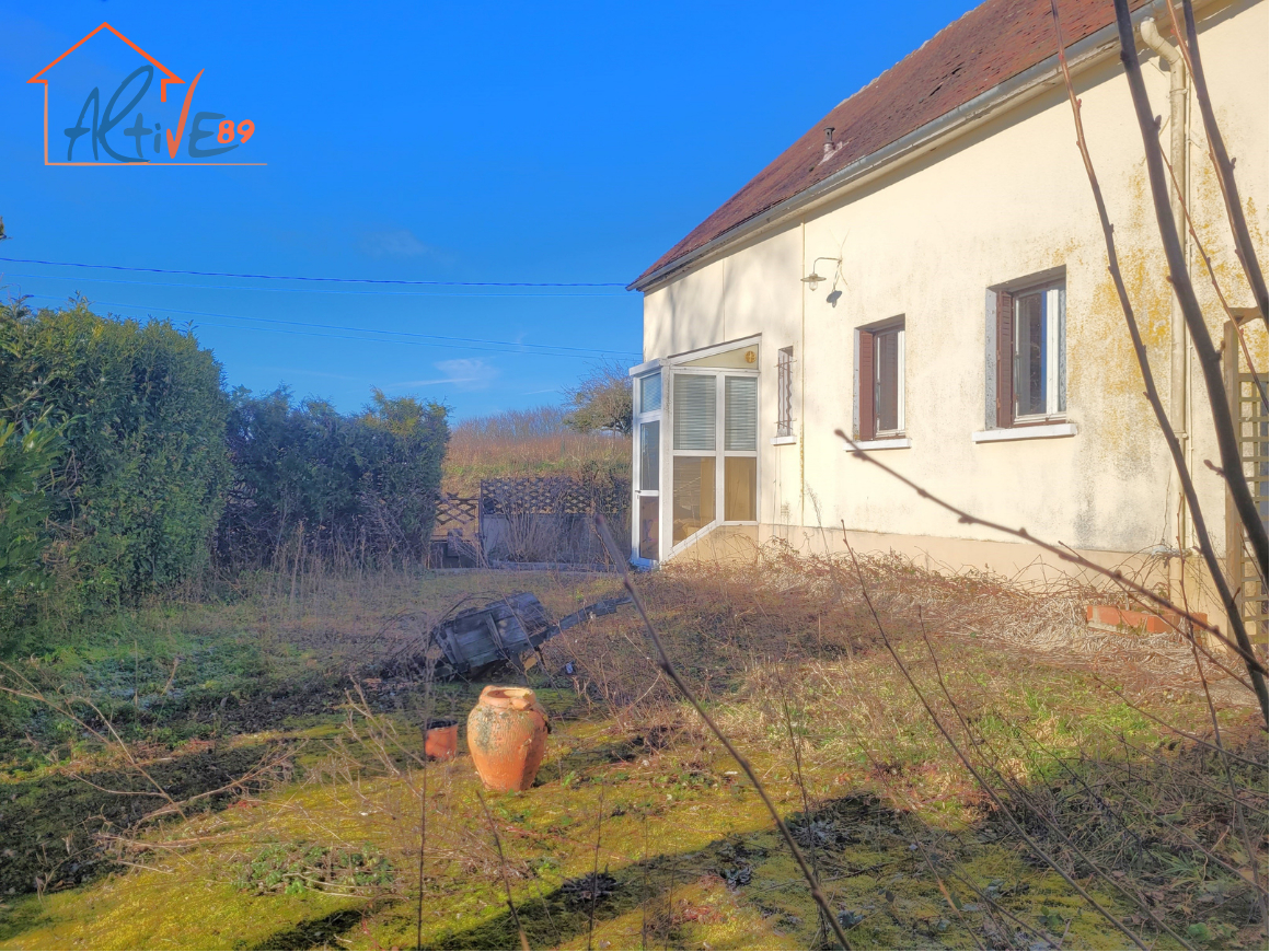 Maison sur la commune de Diges à 5 minutes de Toucy et jardin de 422m²