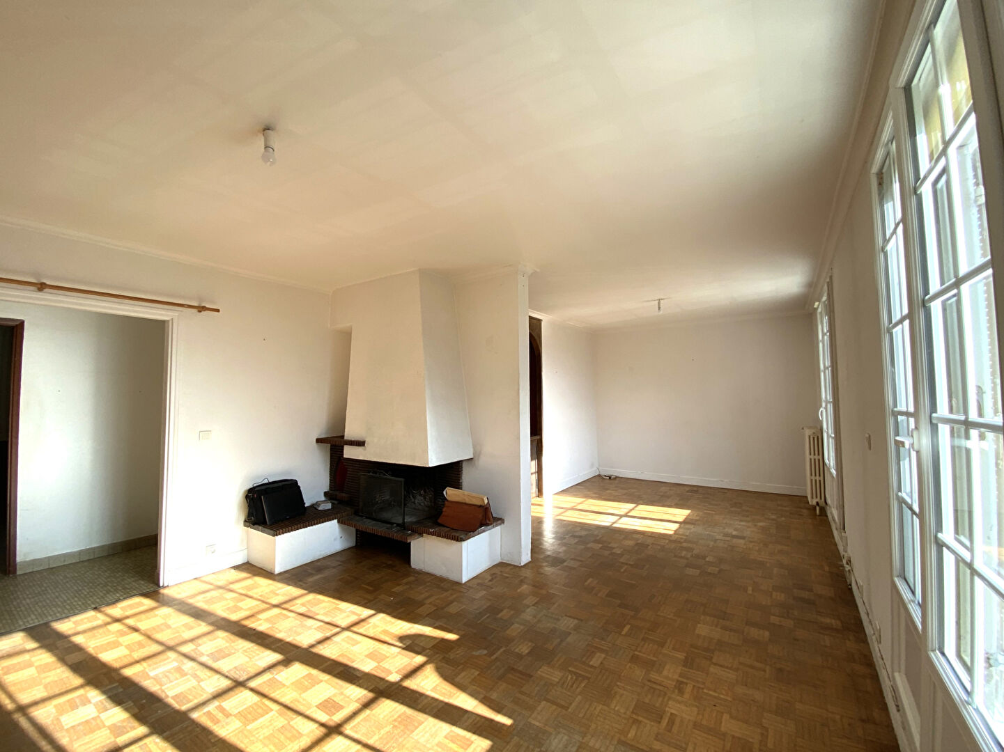 Joigny  maison de 4 chambres avec vue imprenable sur l'Yonne .