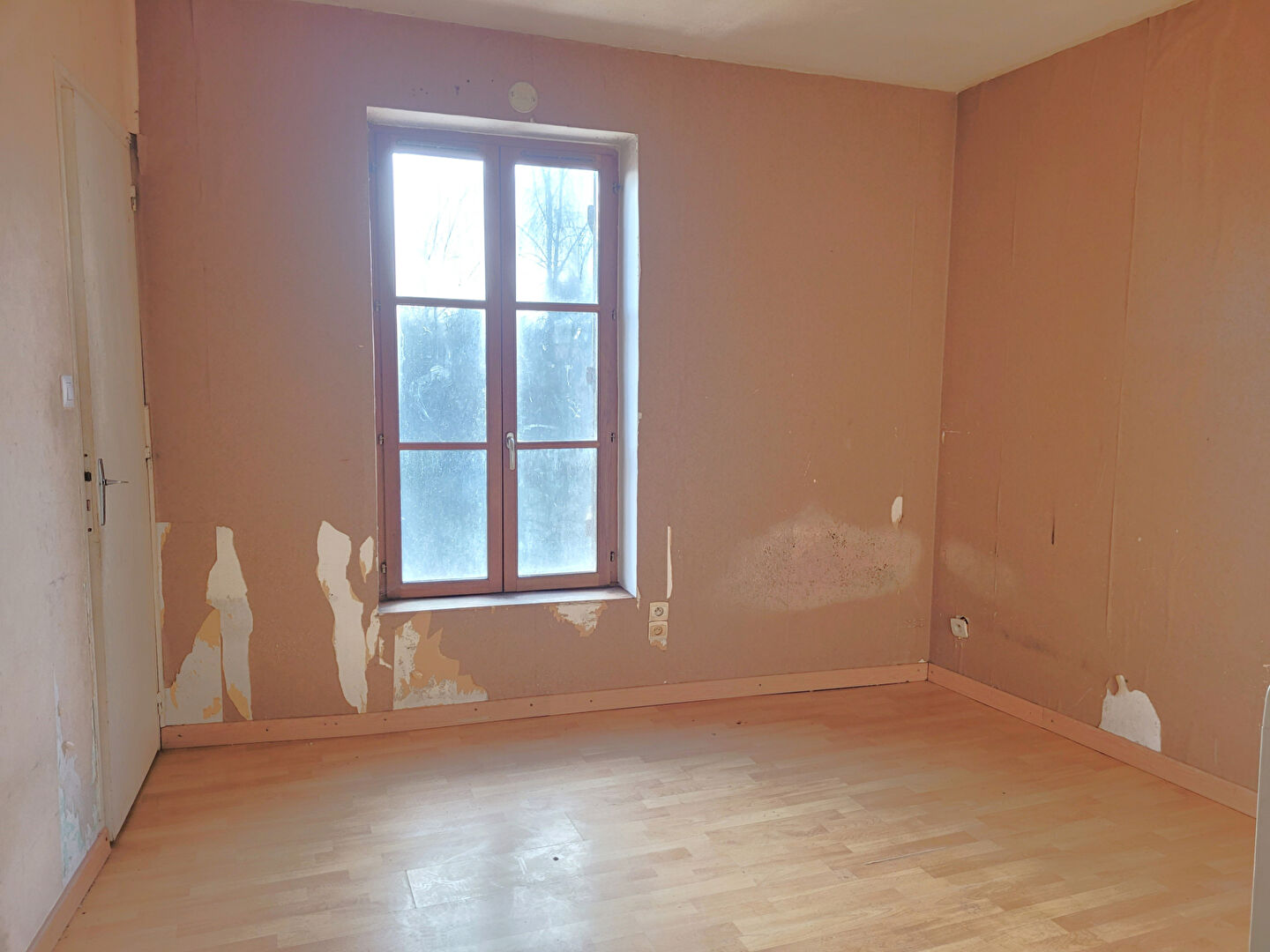 Photo Immeuble de 92m² habitable au centre de Toucy pouvant être divisé en 2 logements image 4/6