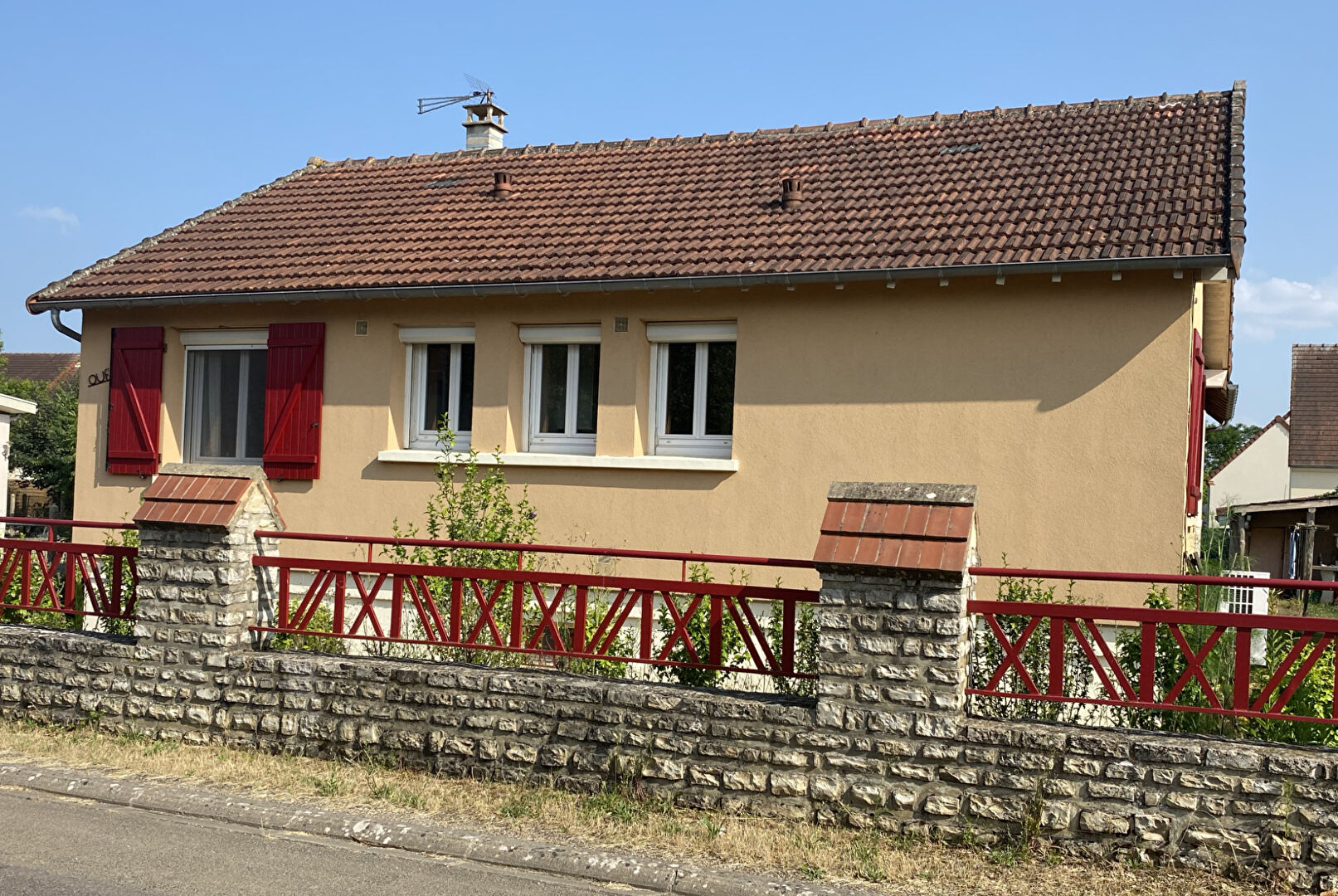 Photo Maison 3 chambres - 90 m²  - BONNARD image 2/6