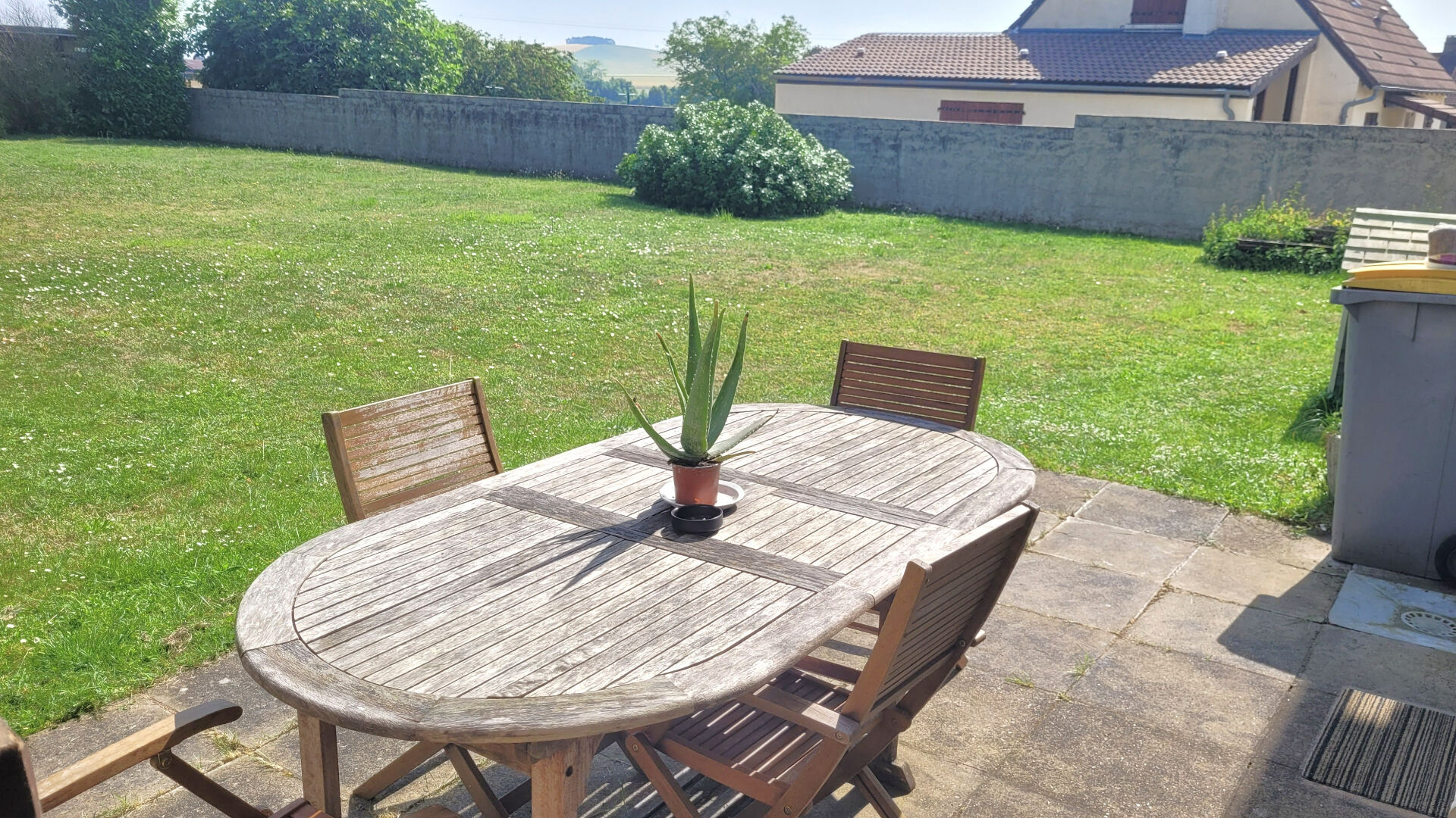 Photo Maison sur Montholon à 5 minutes d'Aillant et 1H30 de Paris entre Joigny et Auxerre image 2/6