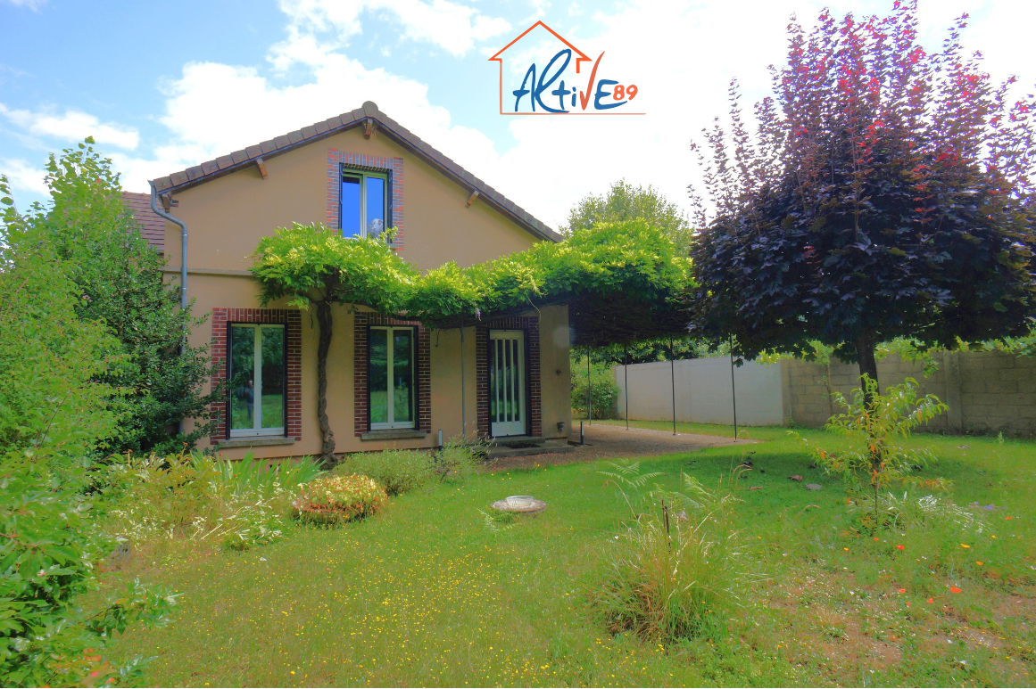 Photo Maison ancienne à 5 minutes de Joigny de 147 m² et 2em habitation de 54m² à 1H30 de PARIS image 1/6