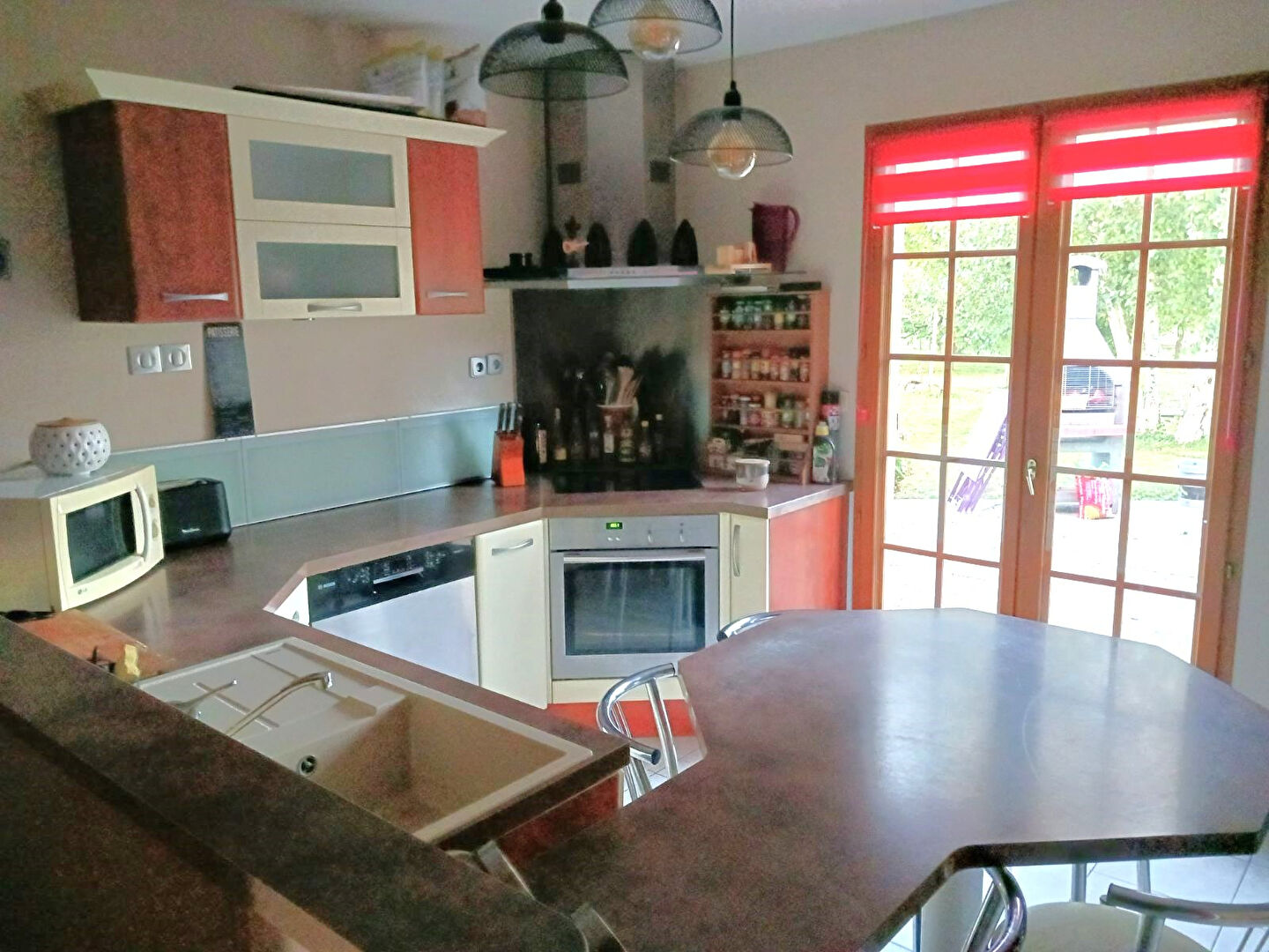 Photo Maison récente de 2002 à 5 minutes de Joigny et de la gare pour Paris (1H15 de la capitale) image 2/6