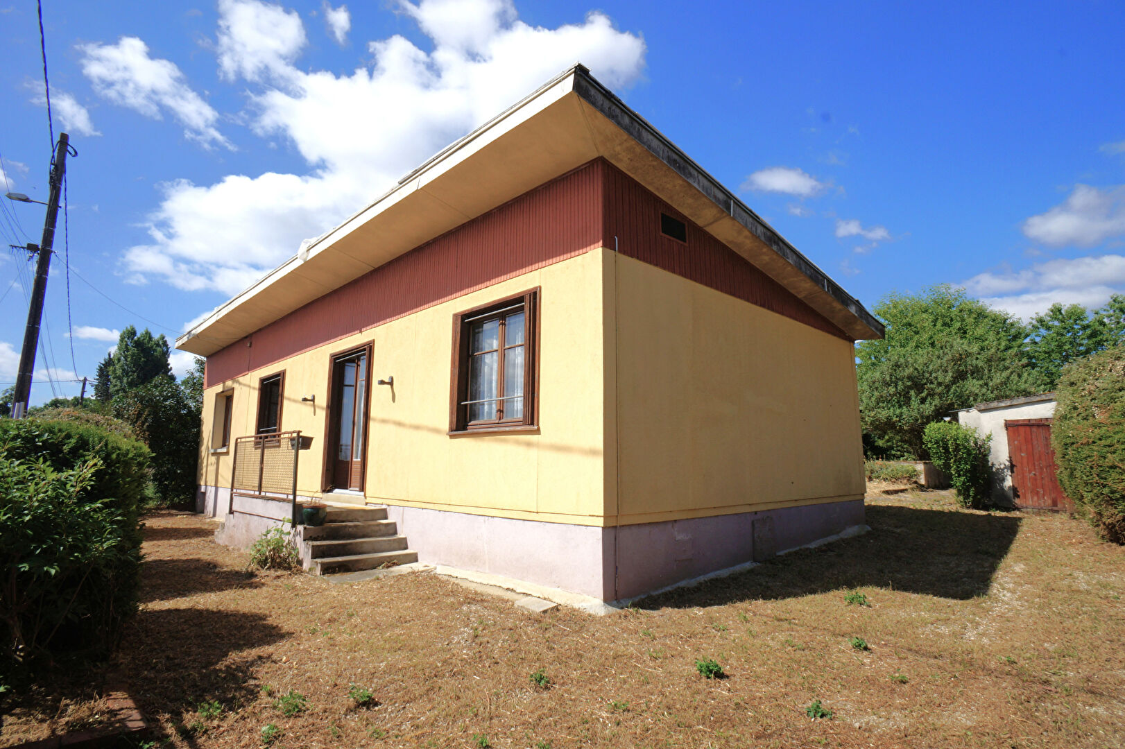 Maison sur la commune de Chichery 82m² habitable et jardin au calme de 1140m²