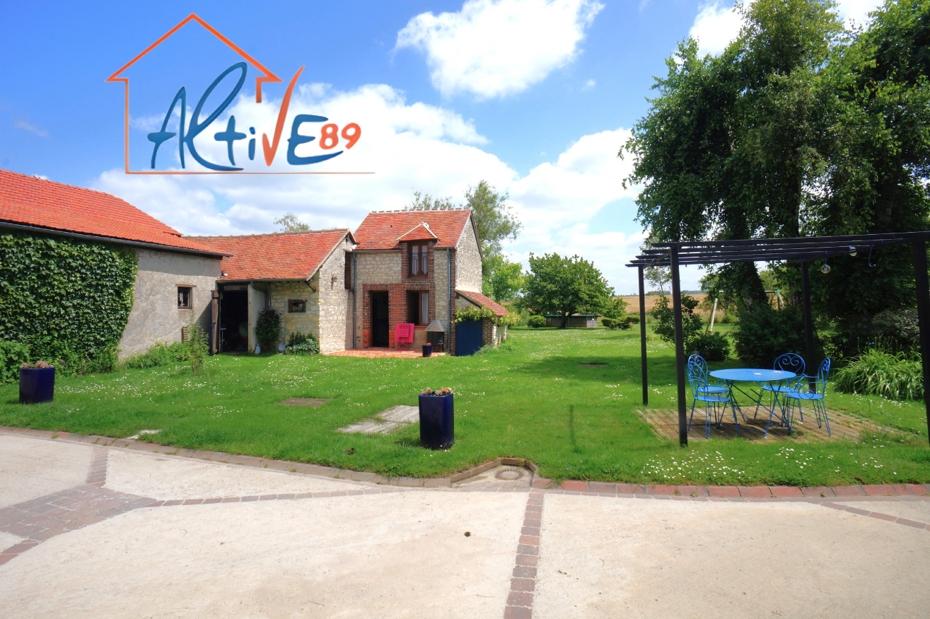 Photo Propriété composée de plusieurs bâtiments sur le secteur de Lindry de 275m² à 10-15 minutes d'Auxerre sans travaux image 5/6