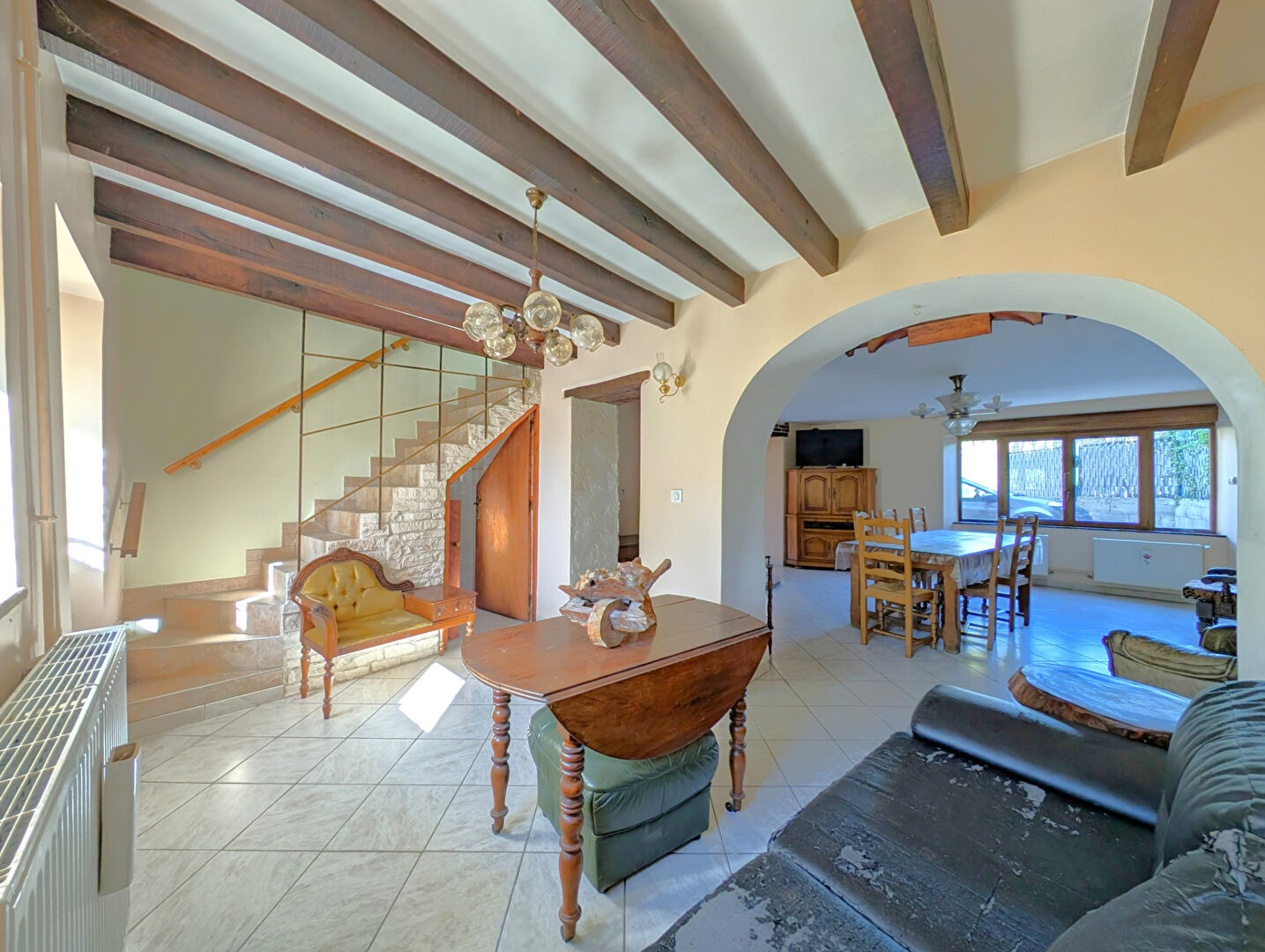 Photo Maison ancienne sans travaux sur le secteur de Pourrain entre Auxerre et Toucy de 90m² habitable et son jardin de 770m² image 3/6