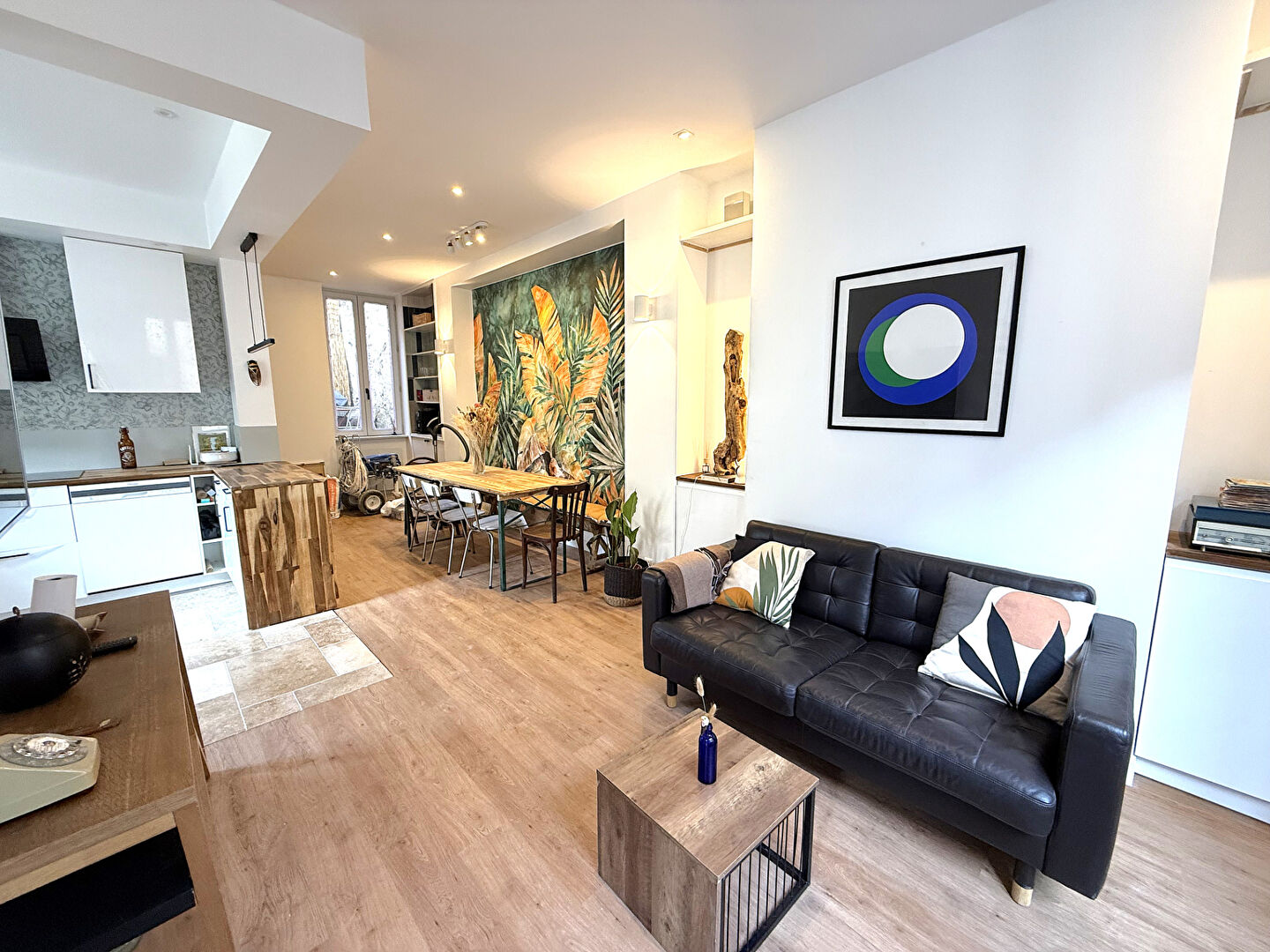 Photo JOIGNY - QUARTIER SAINT ANDRE VILLE AVEC COMMERCES ET ECOLE image 3/6